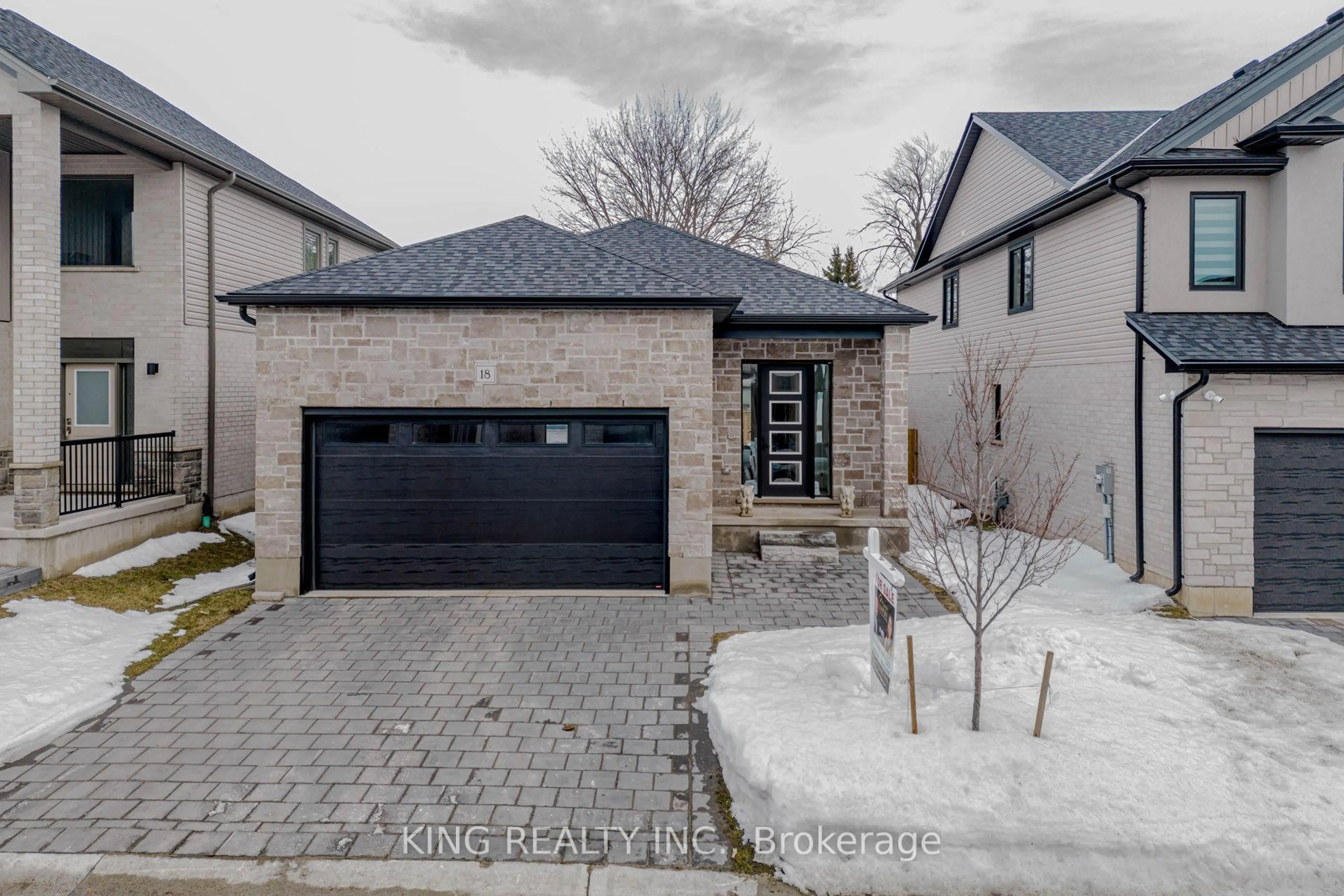 Home with brick exterior material, street for 7966 Fallon Dr #18, Lucan Biddulph Ontario N0M 1V0