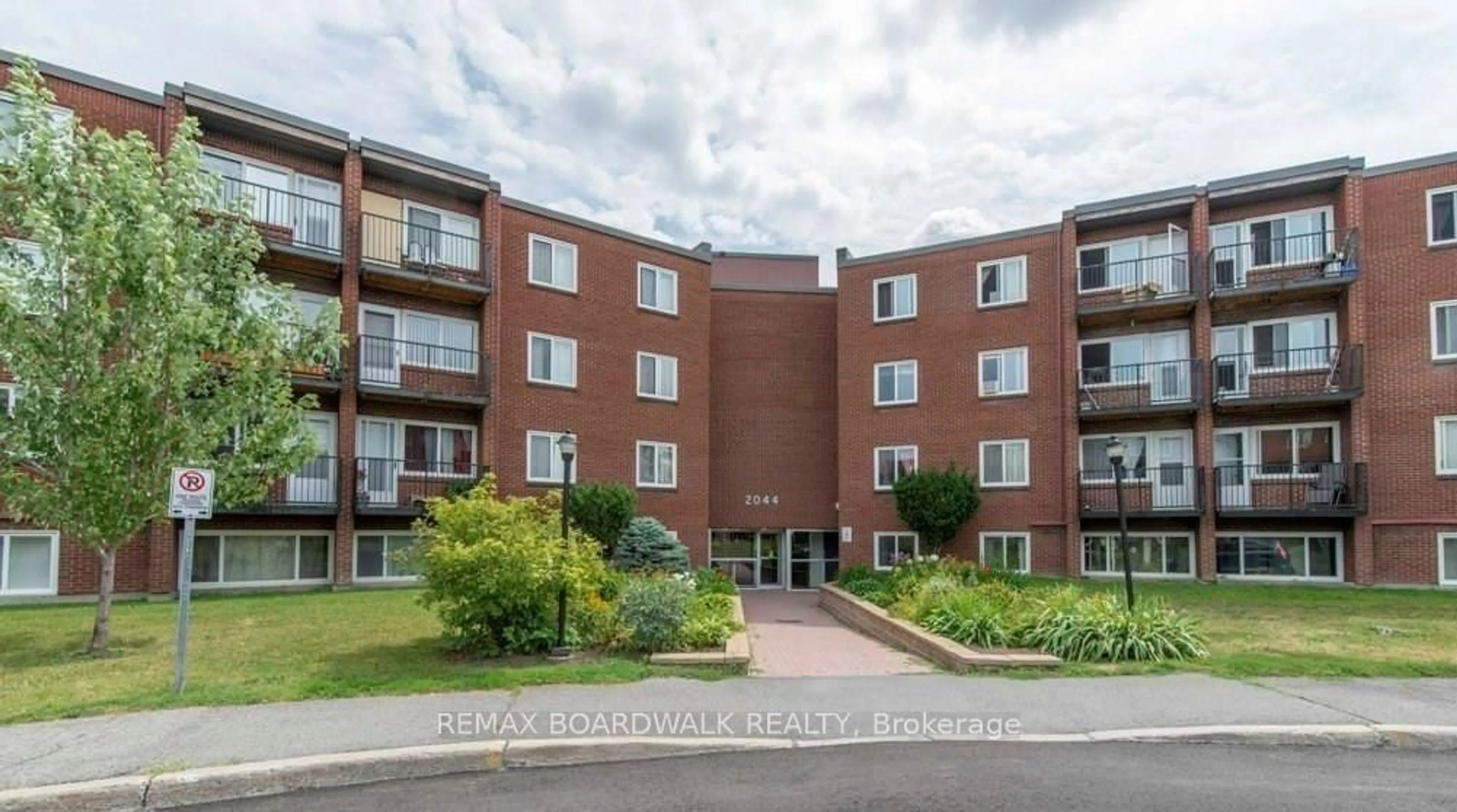 Unknown for 2044 Arrowsmith Dr #108A, Ottawa Ontario K1J 7V8