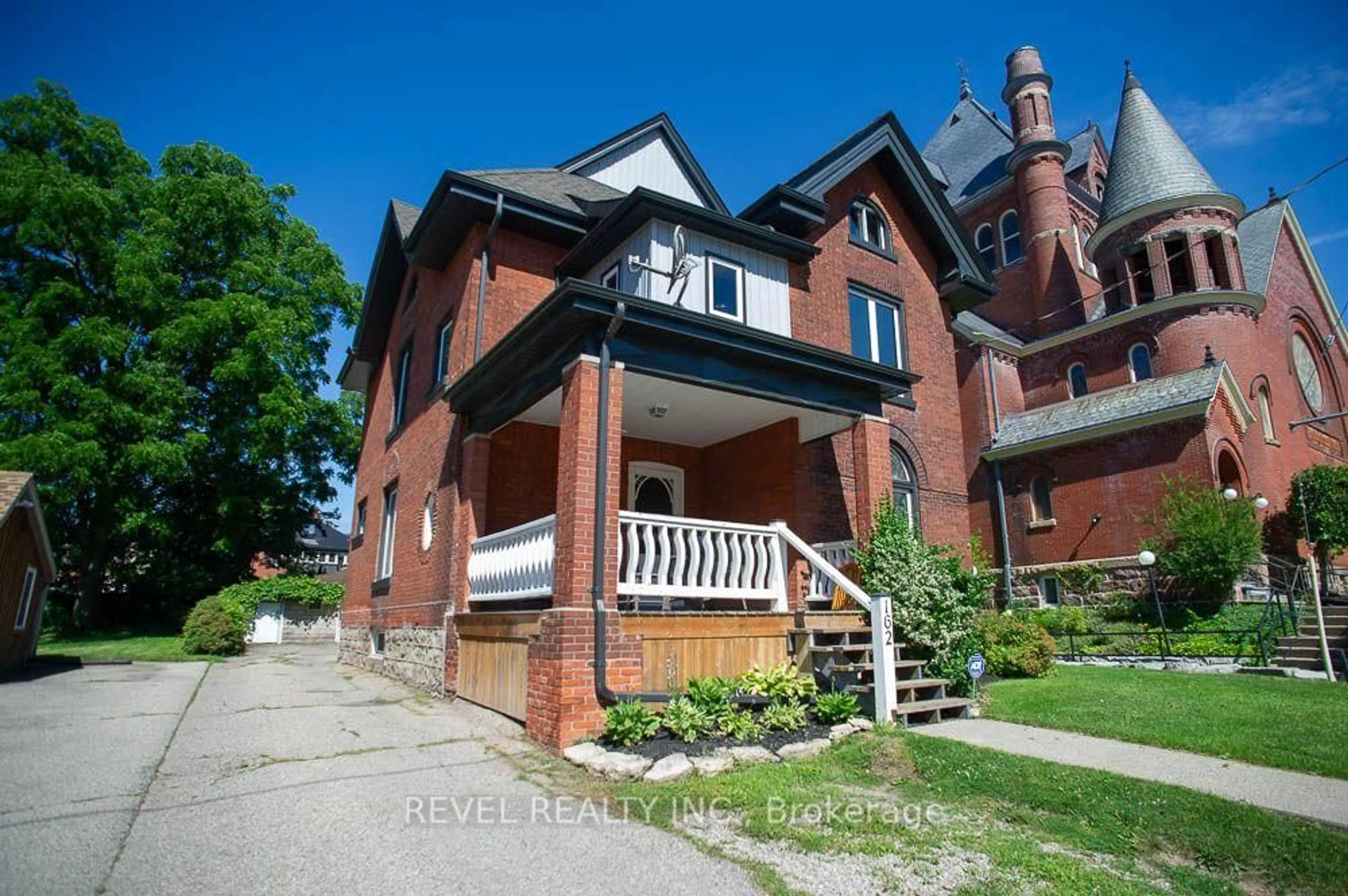 Home with brick exterior material, street for 162 Grand River St, Brant Ontario N3L 2M6