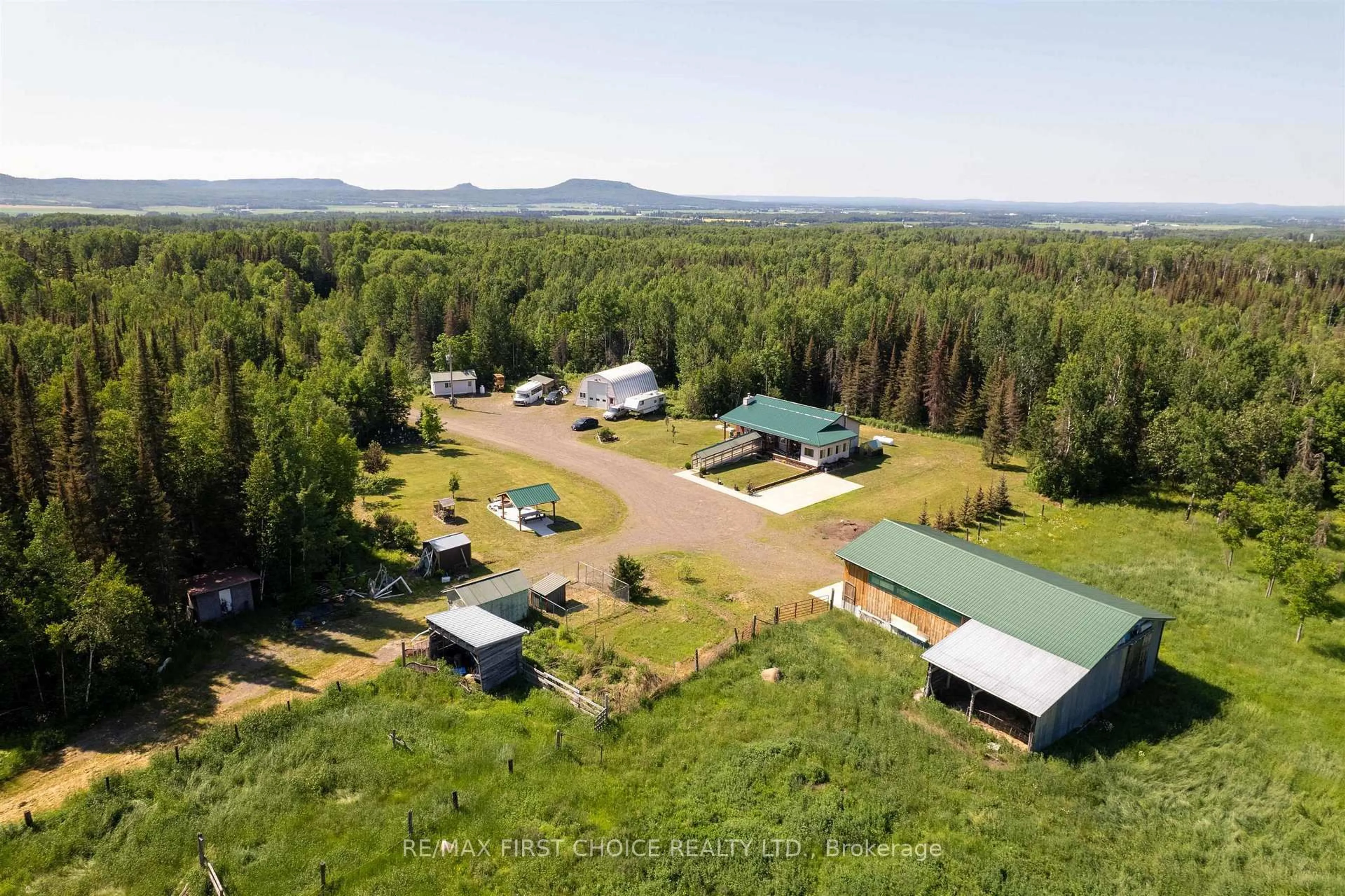 A pic from outside/outdoor area/front of a property/back of a property/a pic from drone, mountain view for 250 Falls Rd, Neebing Ontario P7L 0E1