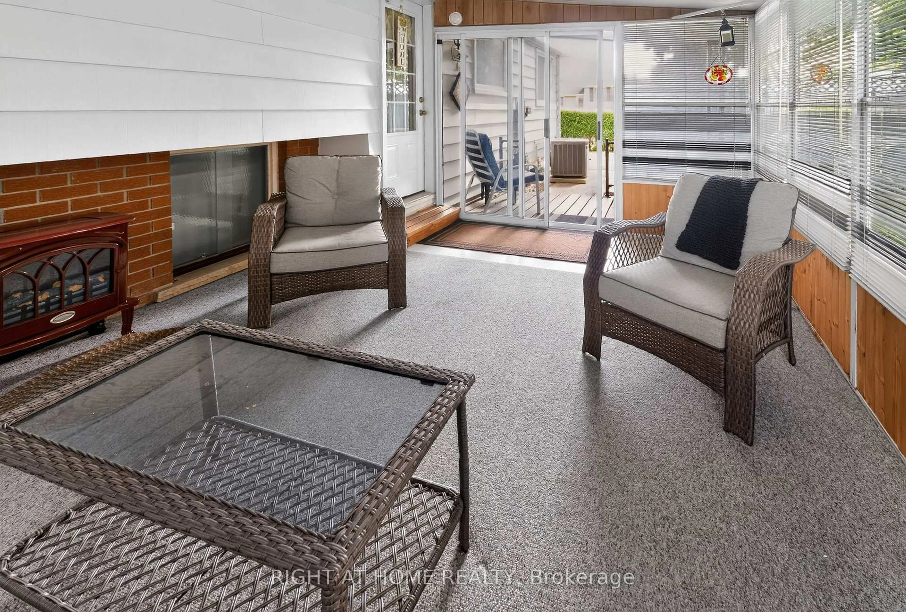 Living room with furniture, unknown for 49 Locke Ave, St. Thomas Ontario N5P 3Y4