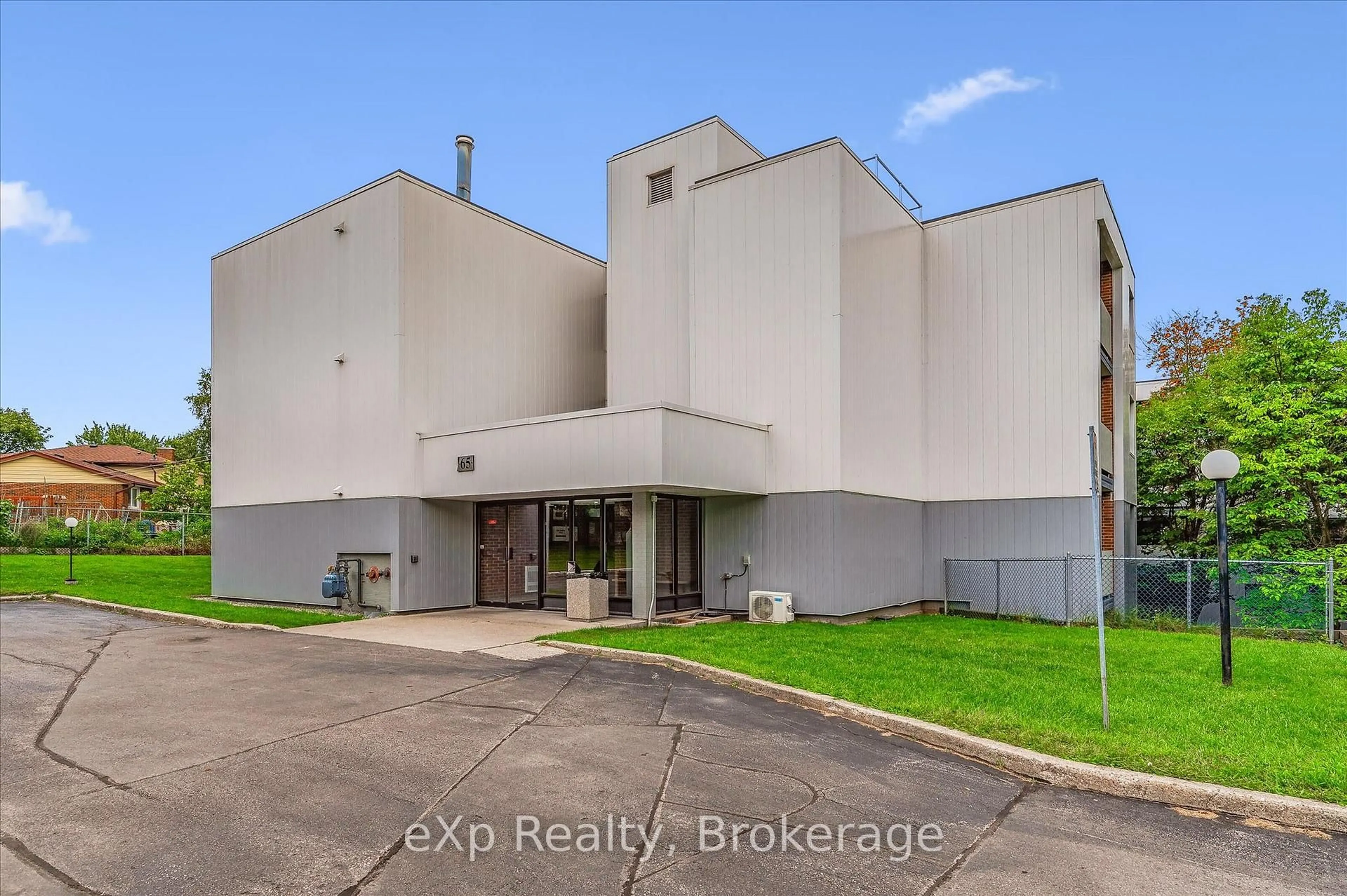 Unknown for 65 Silvercreek Pkwy #404, Guelph Ontario N1H 7R9