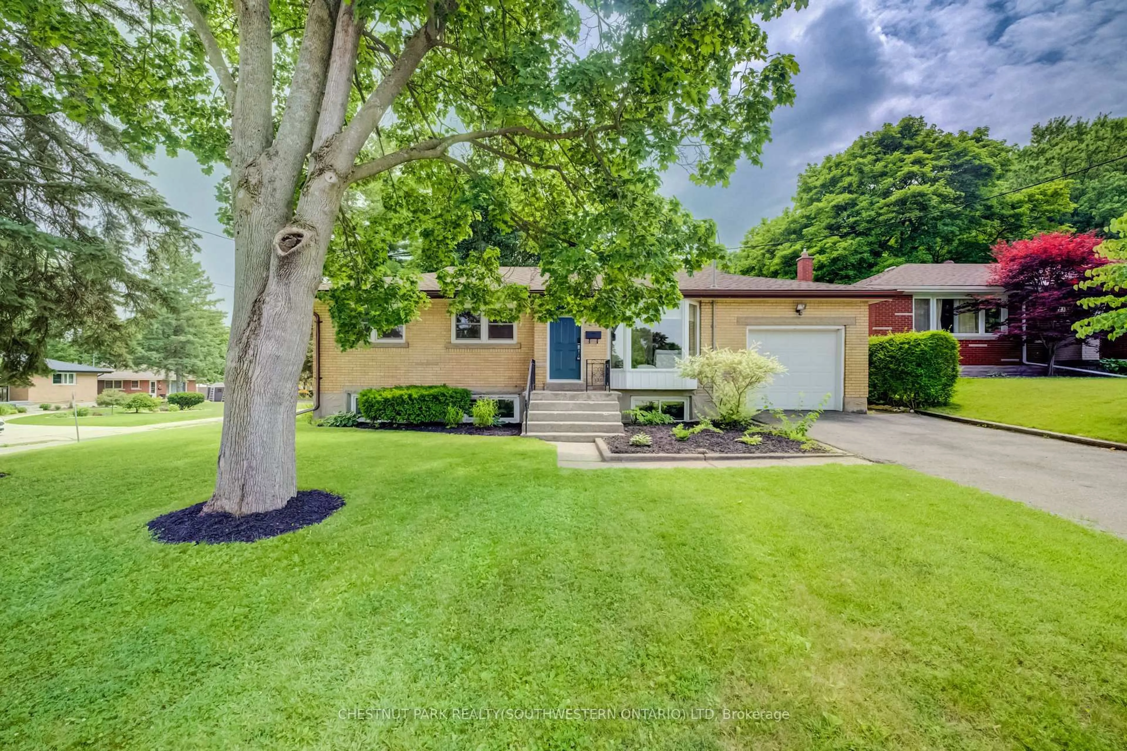 Unknown for 21 Culham Dr, Cambridge Ontario N1S 2G7