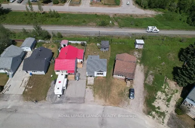 330 Ball Park Cres, Greenstone 2