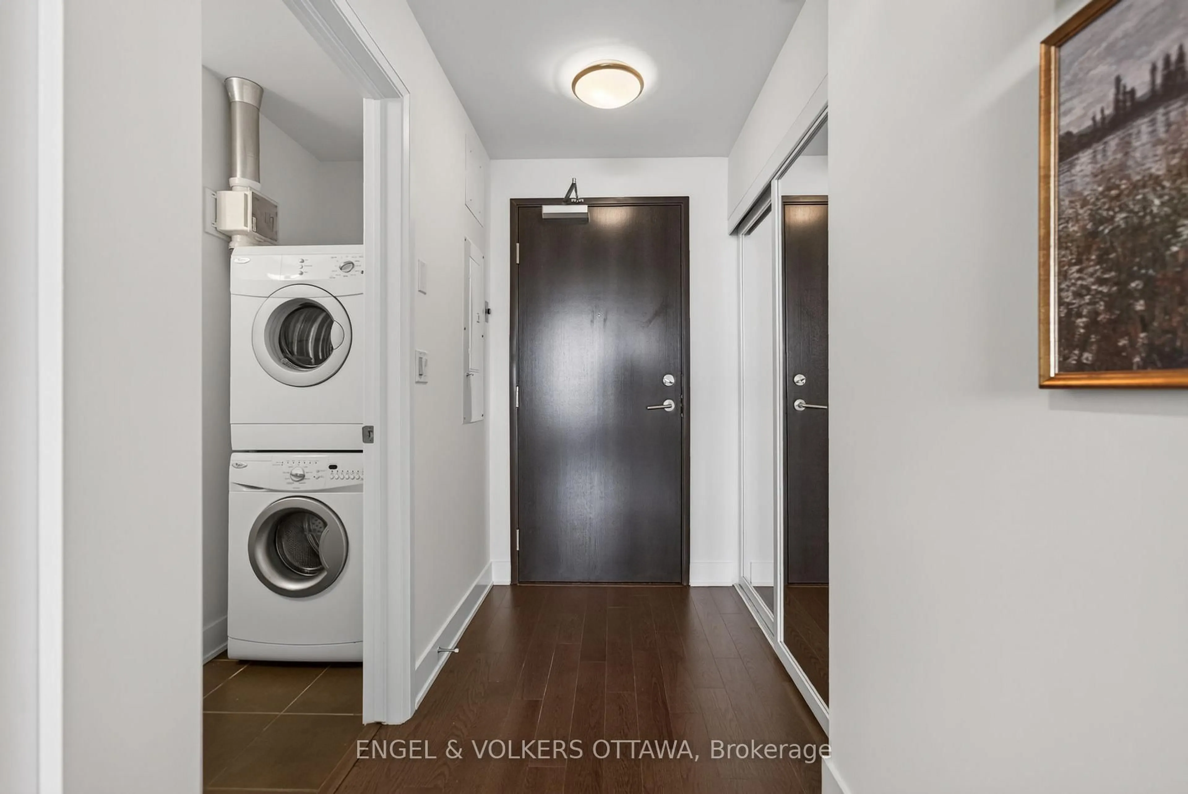Unknown for 1035 Bank St #1501, Ottawa Ontario K1H 7R1