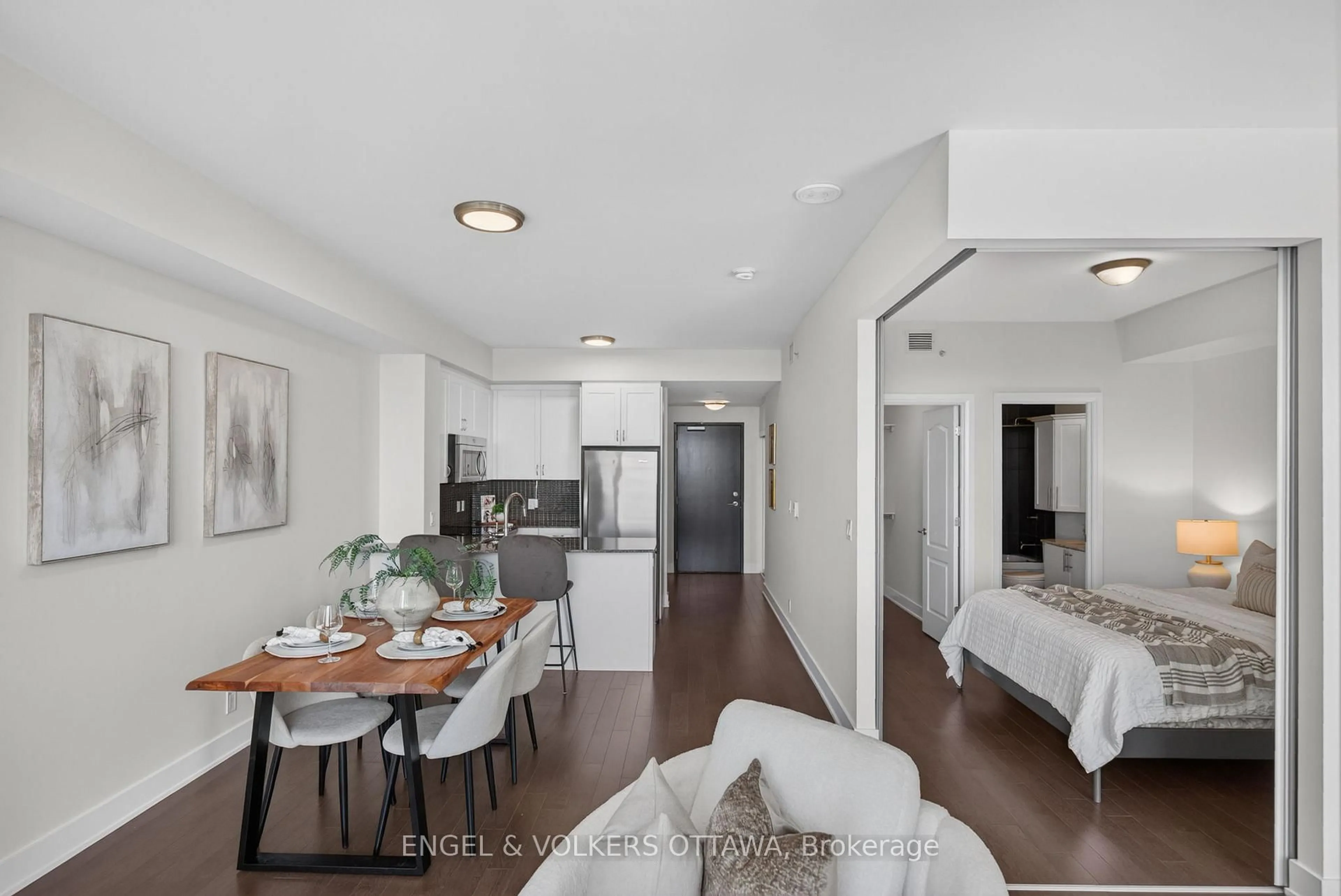 Open concept kitchen, unknown for 1035 Bank St #1501, Ottawa Ontario K1H 7R1