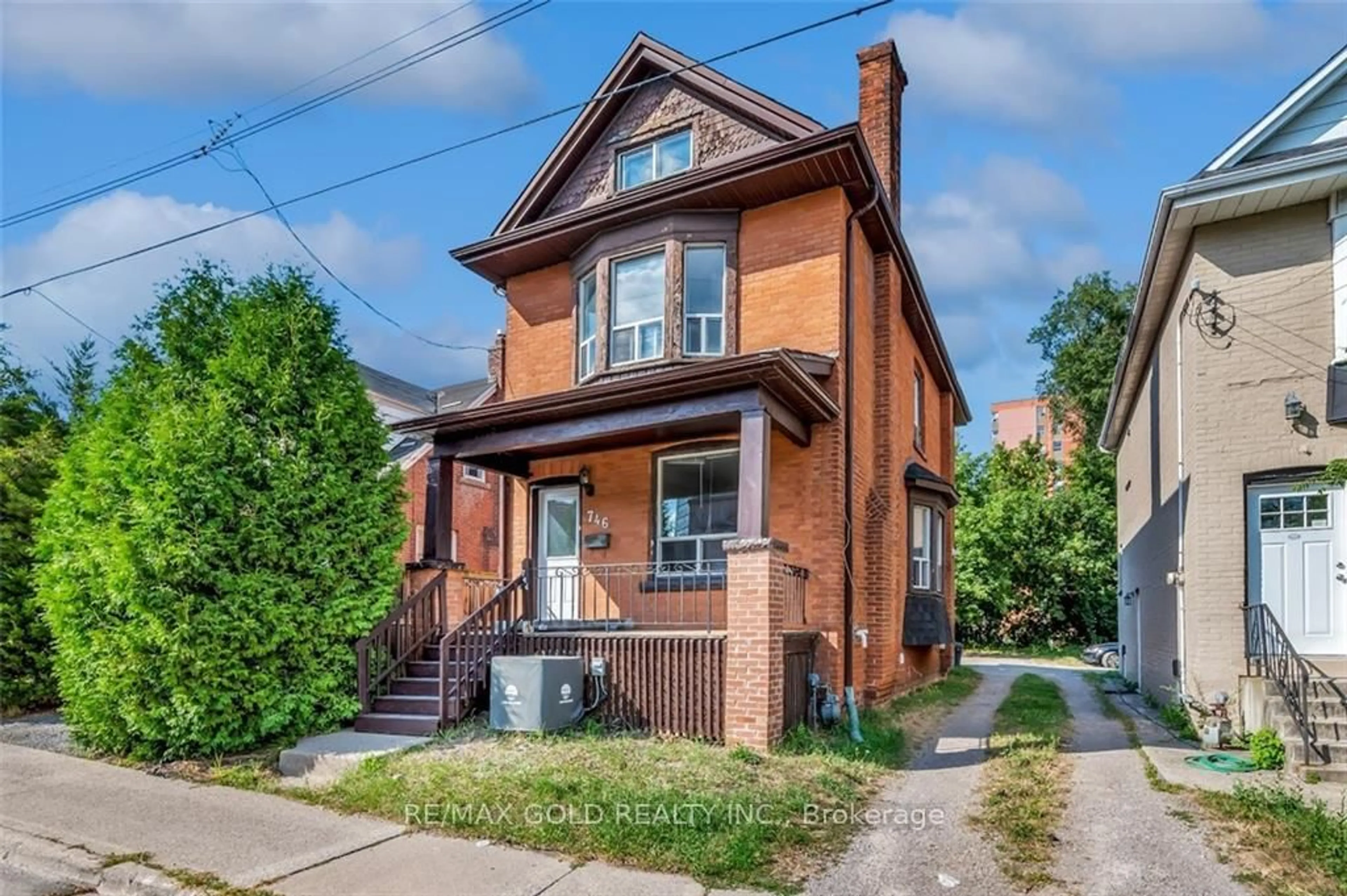 Home with brick exterior material, street for 746 King St, Hamilton Ontario L8S 1J8