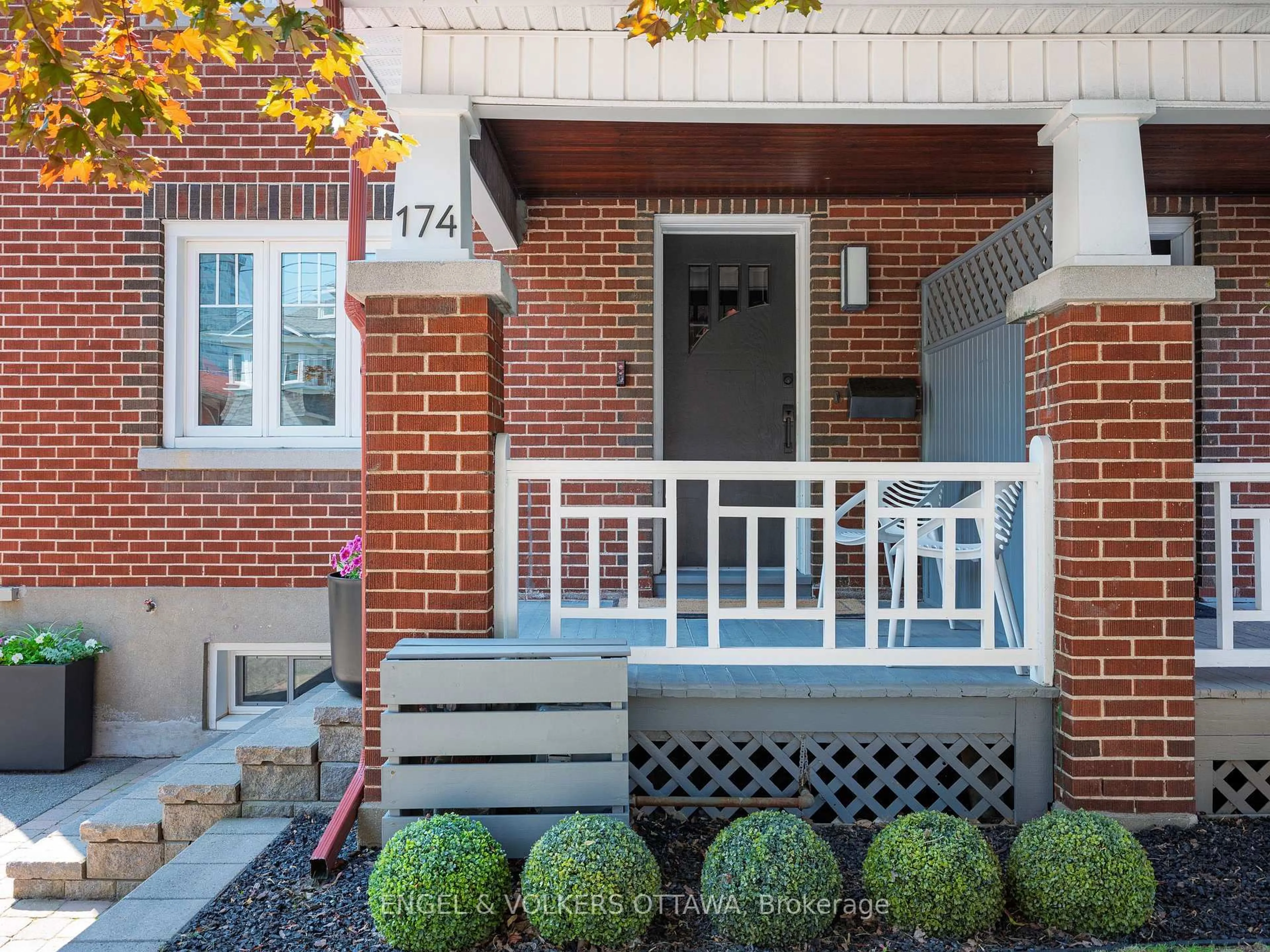 Home with brick exterior material, street for 174 Hickory St, Ottawa Ontario K1Y 3T6