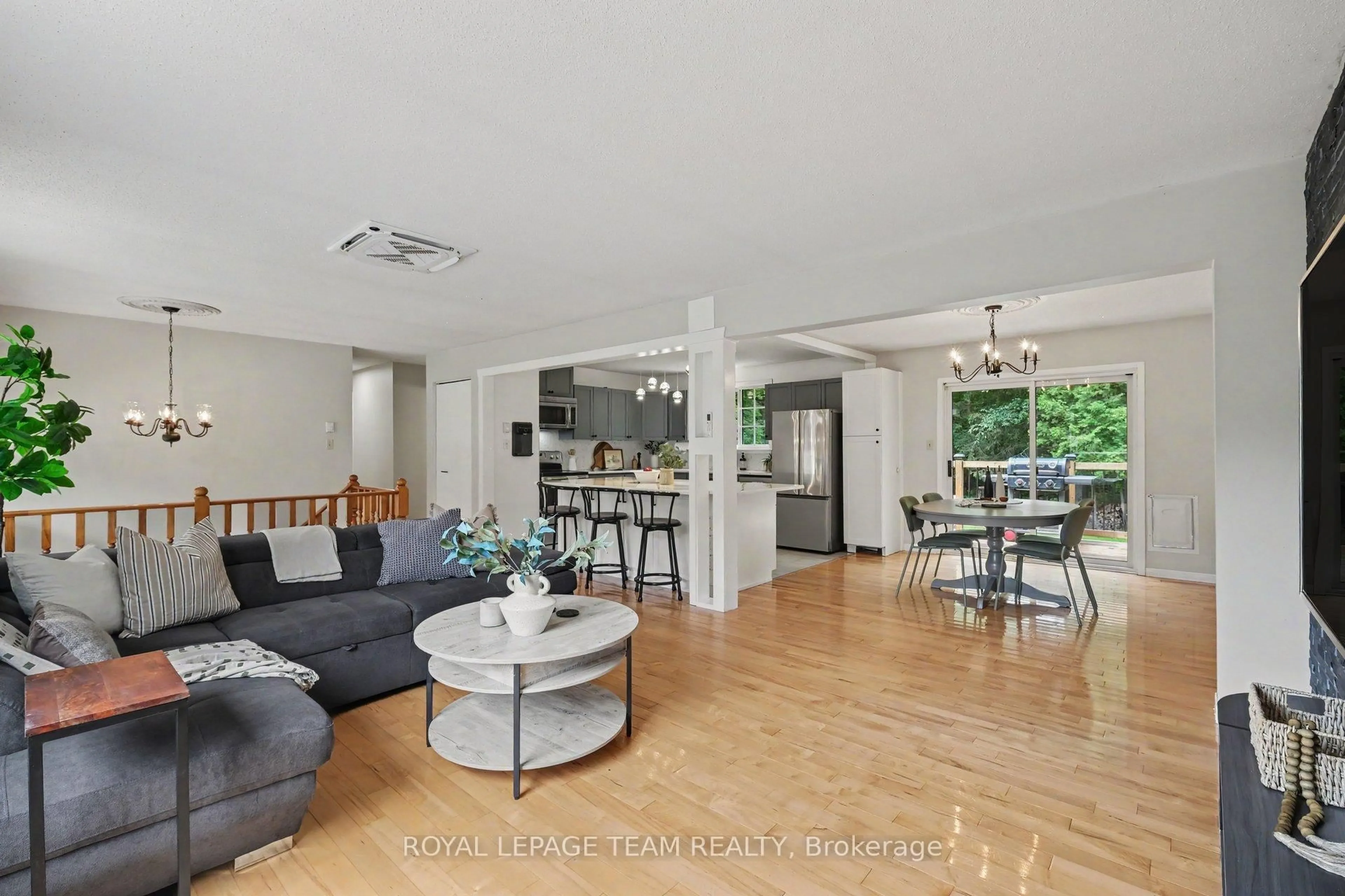 Open concept kitchen, unknown for 2985 Mcgovern Rd, North Grenville Ontario K0G 1J0