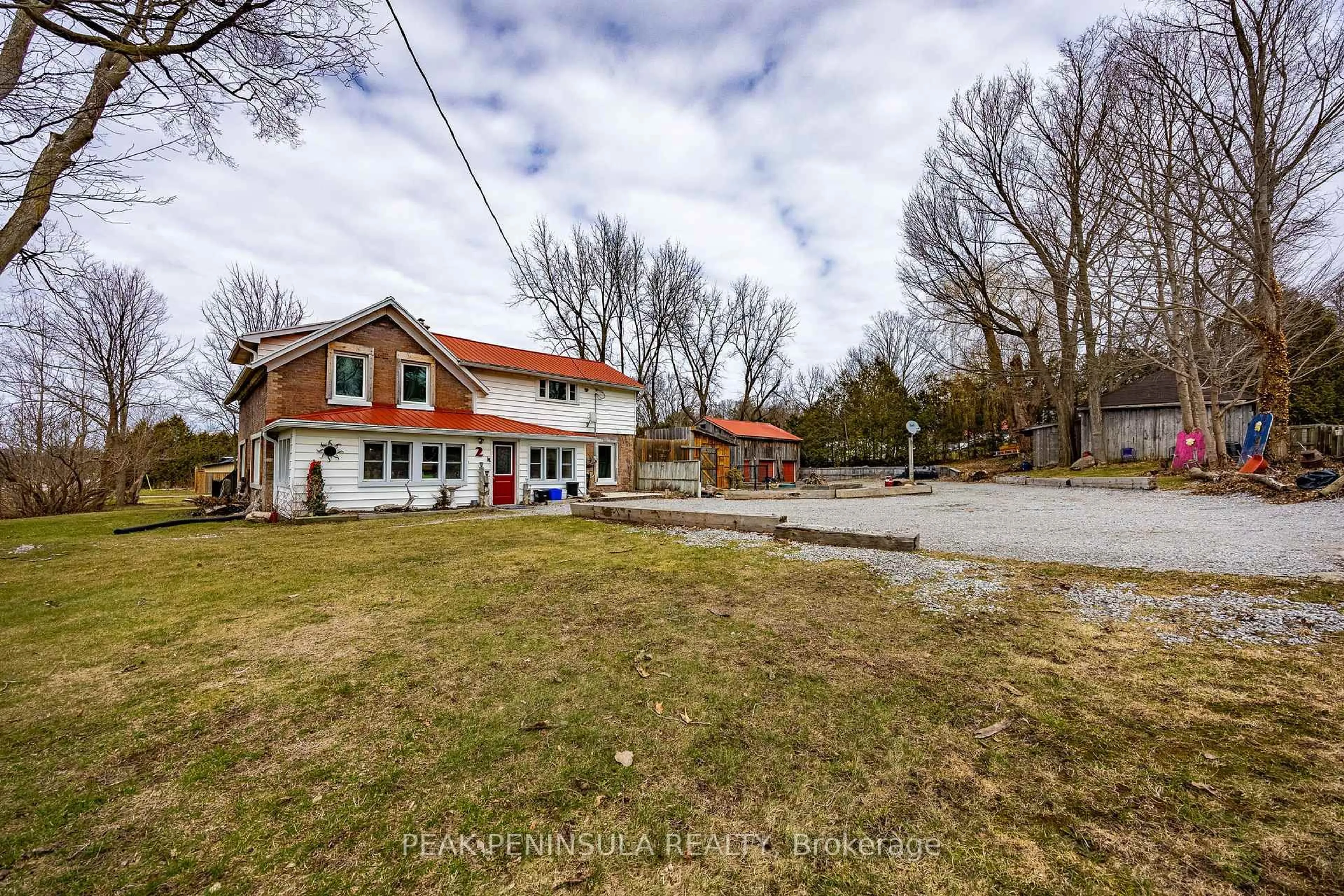 A pic from outside/outdoor area/front of a property/back of a property/a pic from drone, street for 2 Milne St, Norfolk Ontario N0E 1X0