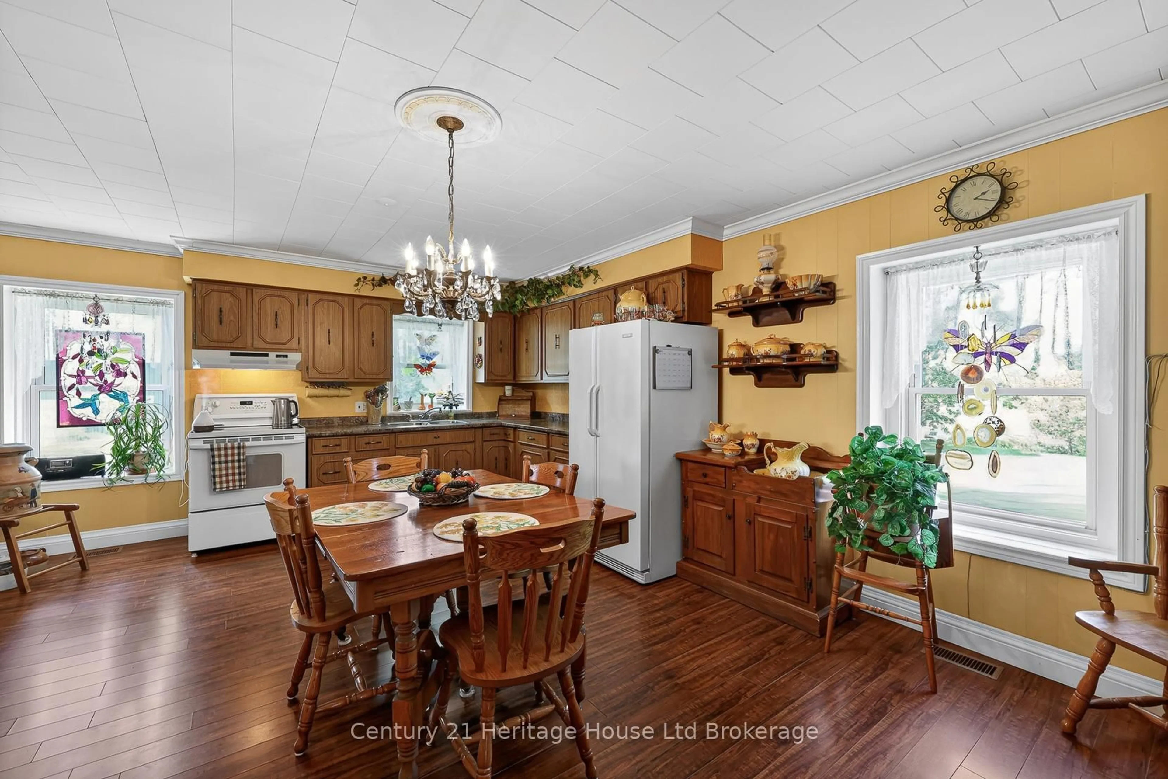 Open concept kitchen, unknown for 776443 Blandford Rd, Blandford-Blenheim Ontario N0J 1M0