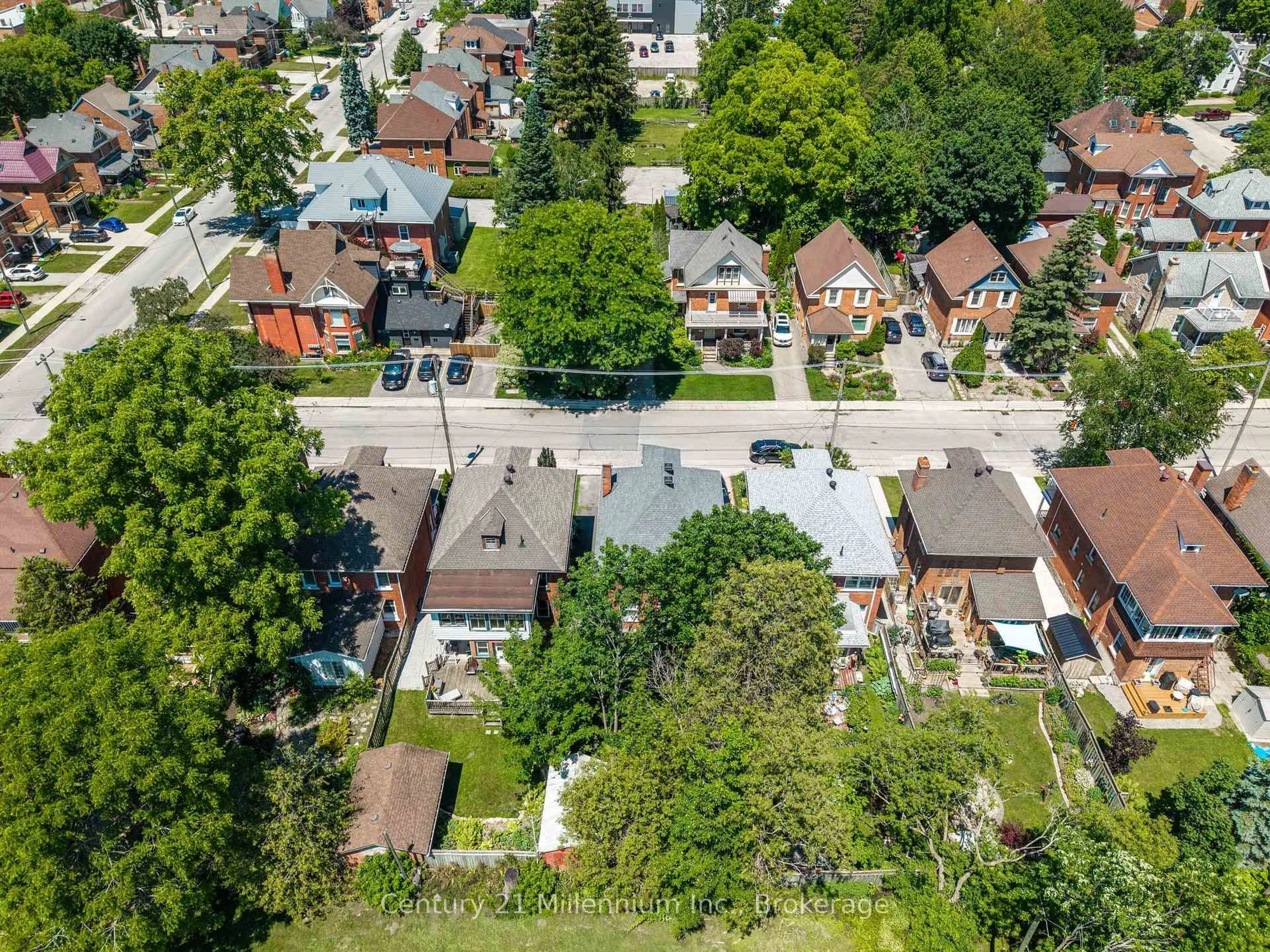 A pic from outside/outdoor area/front of a property/back of a property/a pic from drone, street for 329 7th St, Owen Sound Ontario N4K 1J1