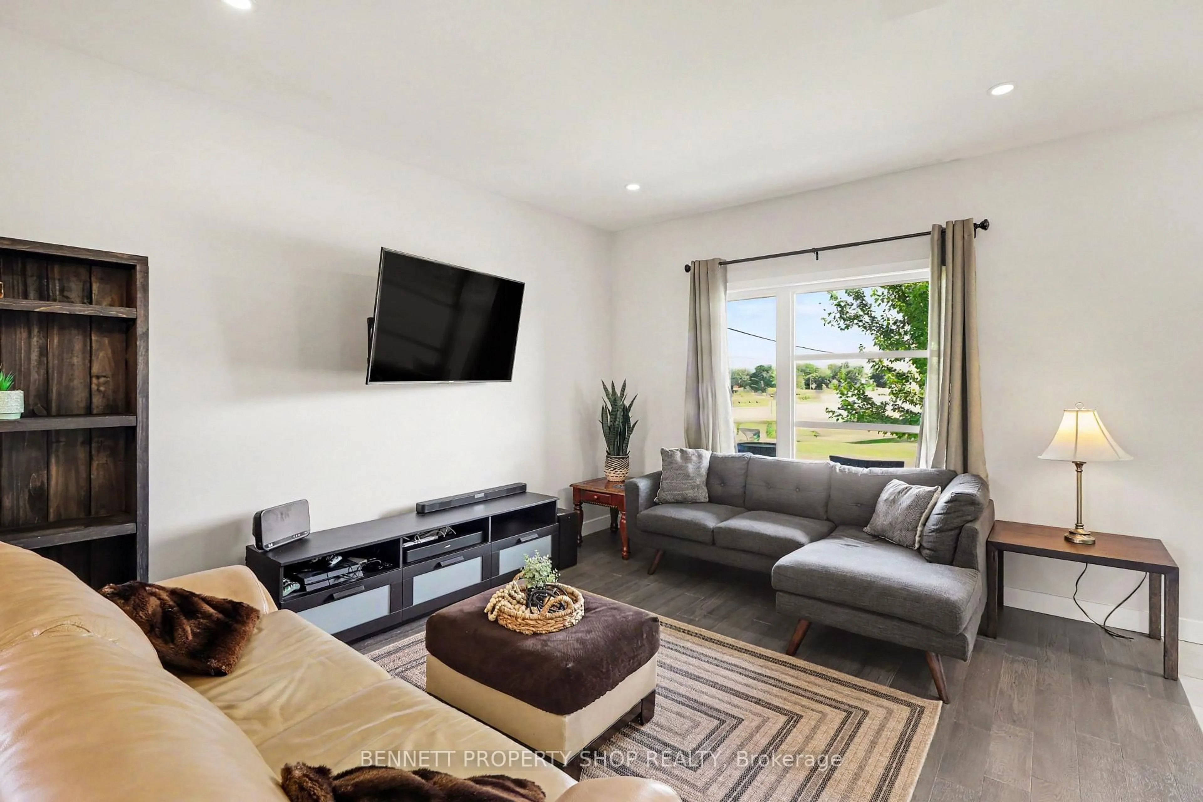 Living room with furniture, unknown for 1 Matheson St, North Stormont Ontario K0A 1R0
