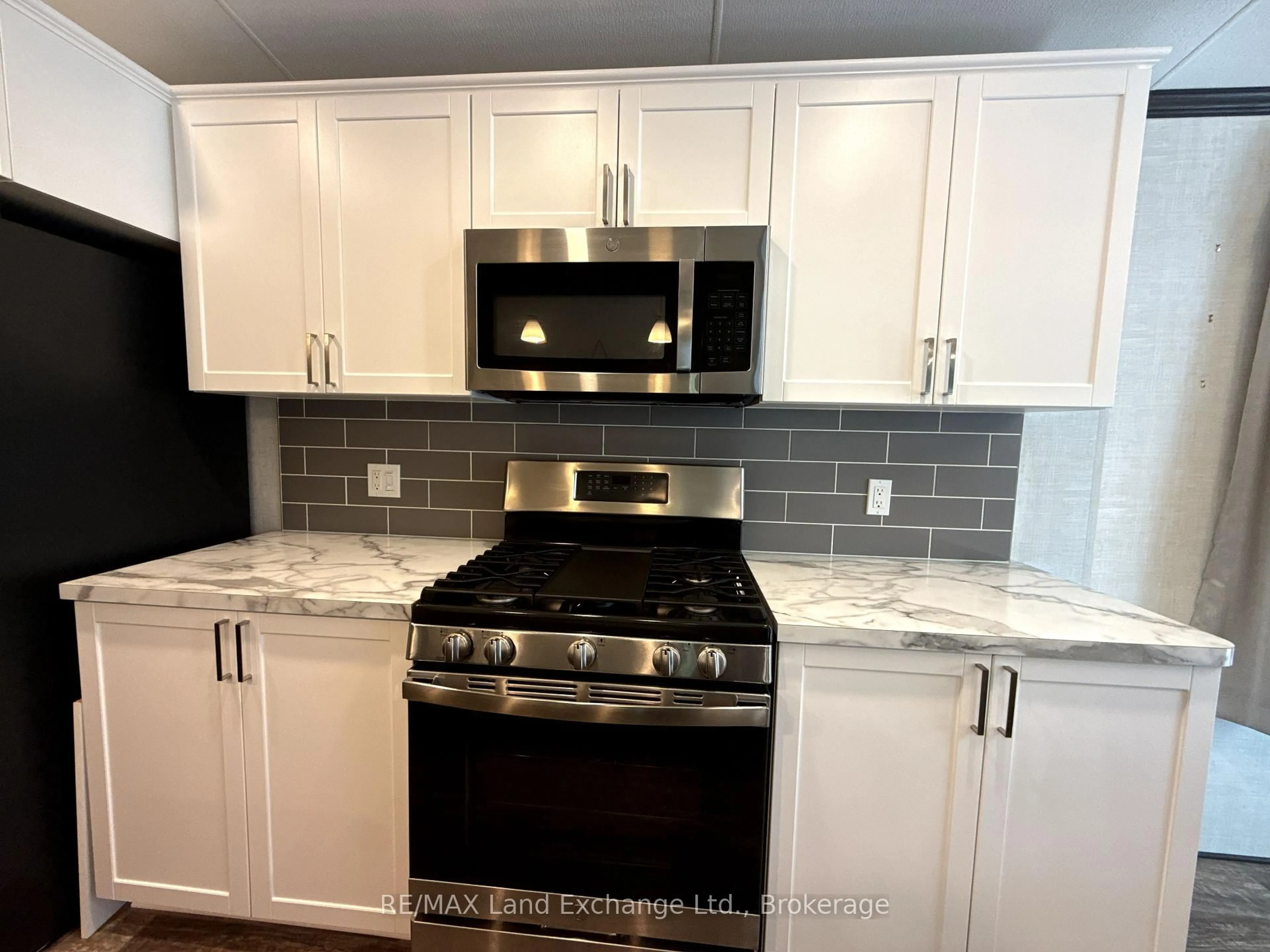 Standard kitchen, ceramic/tile floor for 13 Southline Ave #A51, Huron-Kinloss Ontario N2Z 2X5