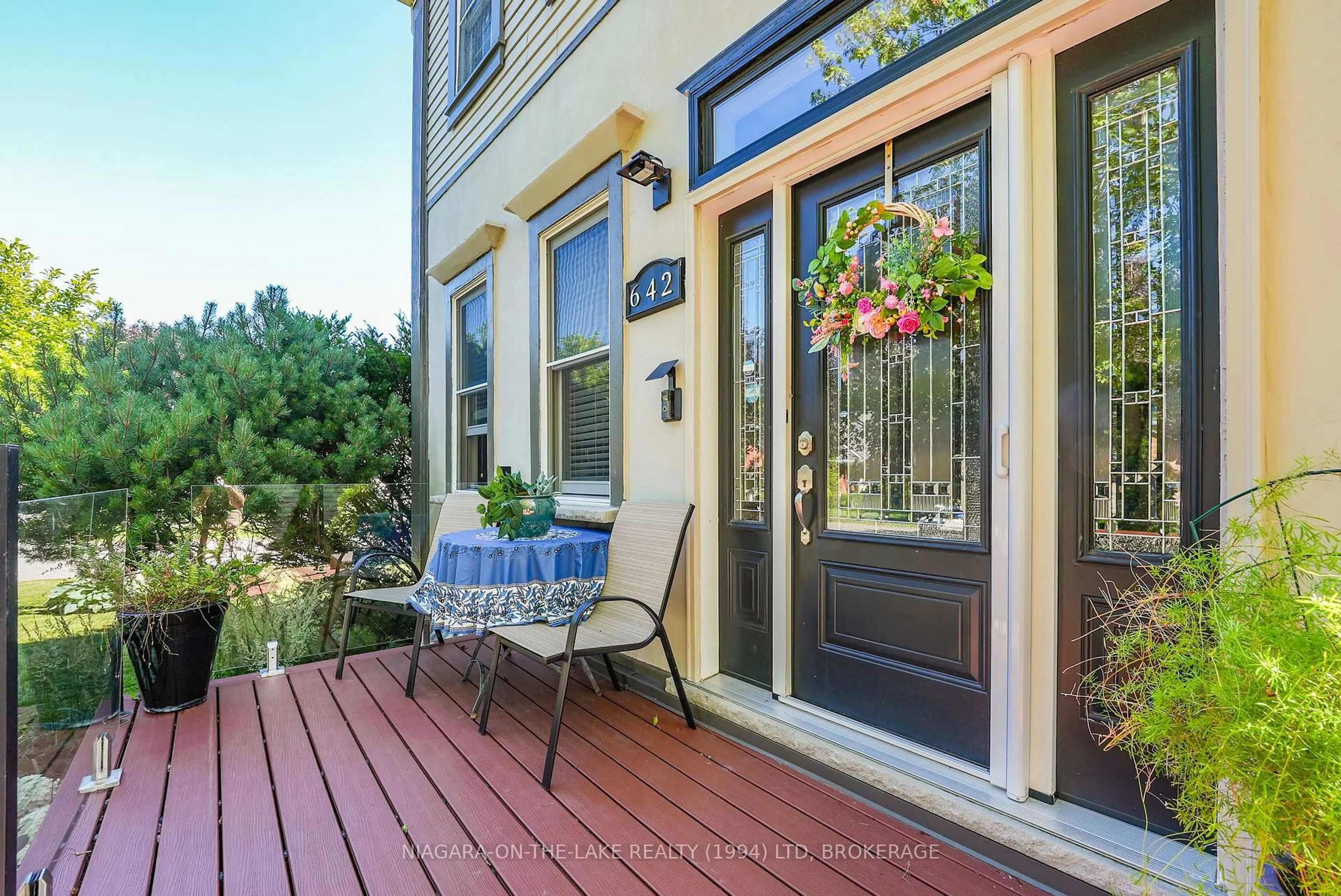 Unknown for 642 Simcoe St, Niagara-on-the-Lake Ontario L0S 1J0