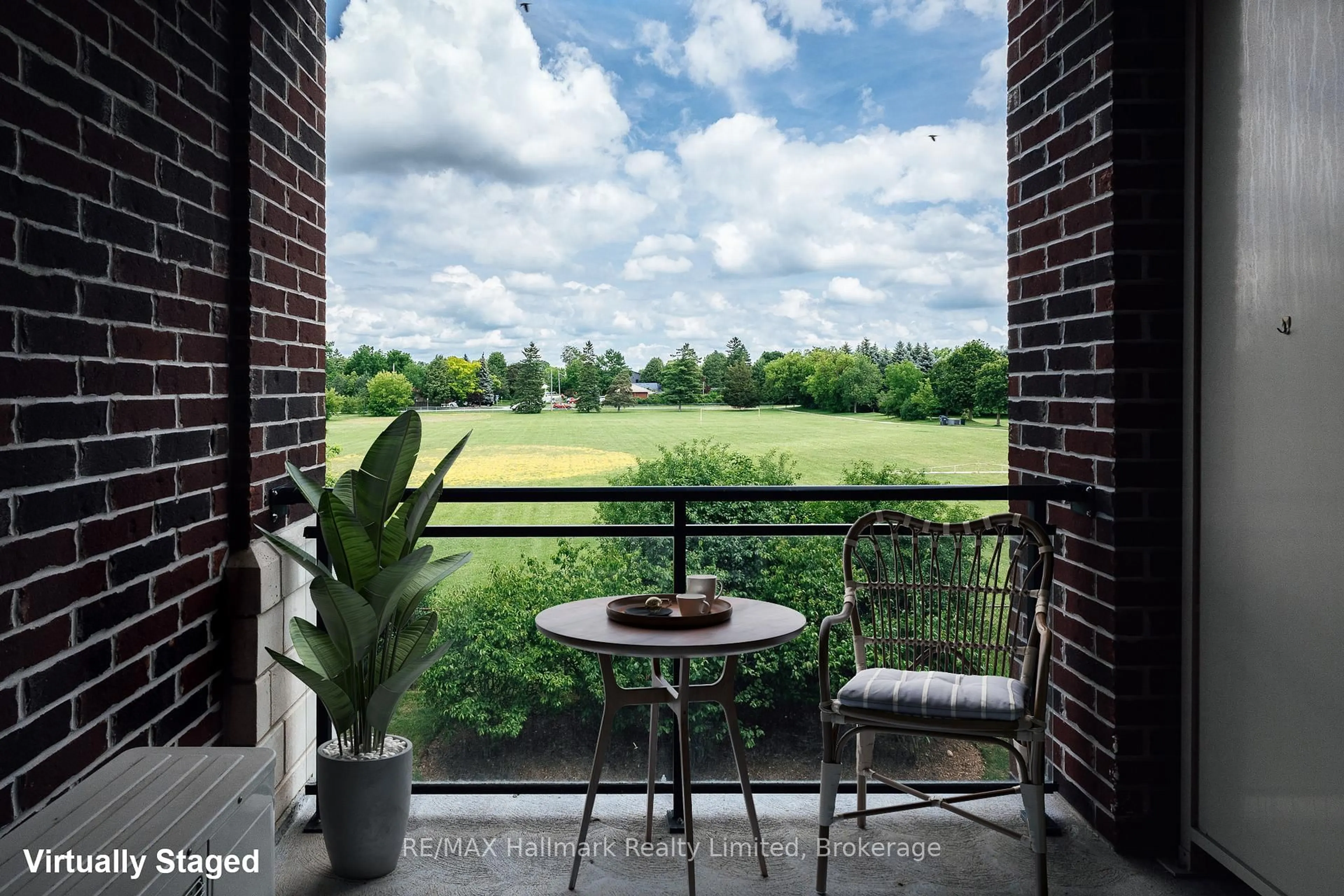 Patio, water/lake/river/ocean view for 1440 Gordon St #223, Guelph Ontario N1L 1C4