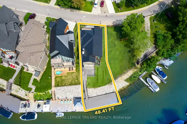 29 Sauble River Rd, Lambton Shores 5