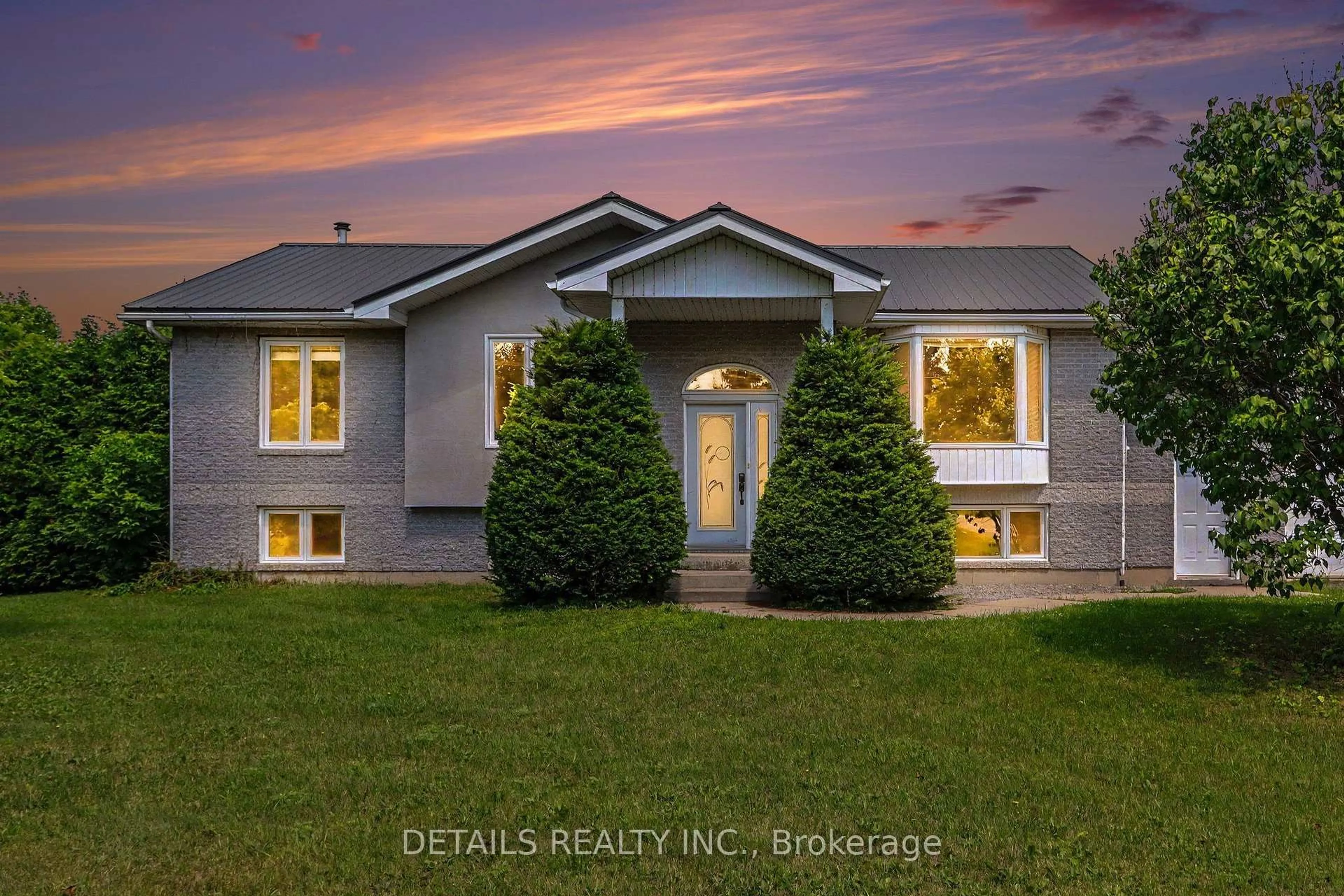 Home with vinyl exterior material, street for 559 Main St, North Grenville Ontario K0G 1S0