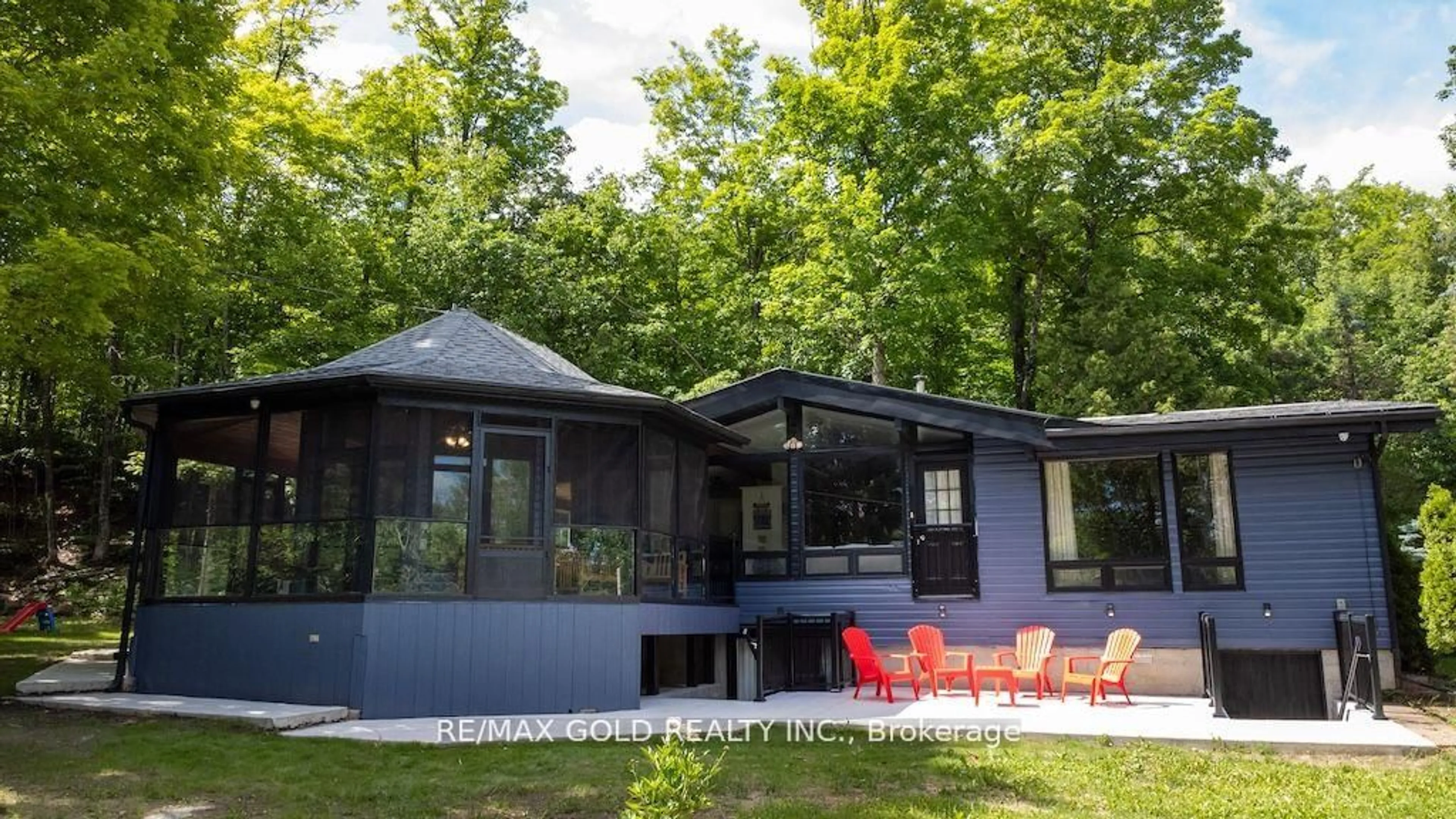 Home with vinyl exterior material, unknown for 6 Fire Route 278, Trent Lakes Ontario K0L 1J0