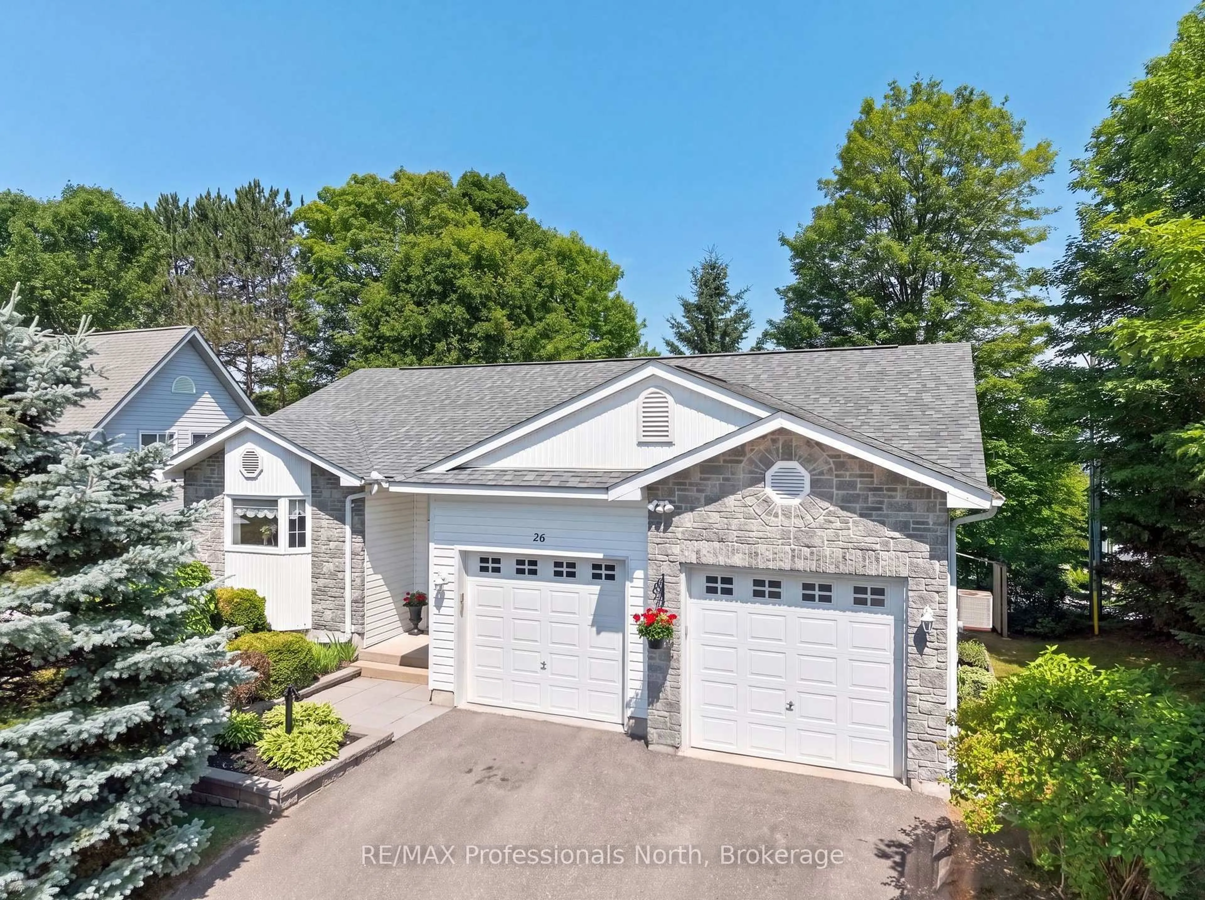 Unknown for 26 Heritage Cres, Huntsville Ontario P1H 1S9