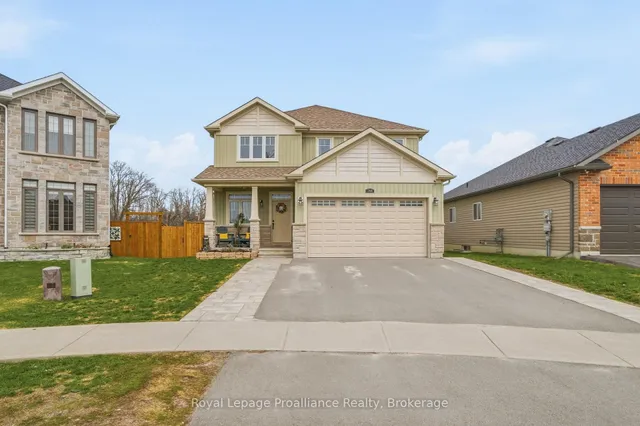 38 Redwood Dr, Belleville