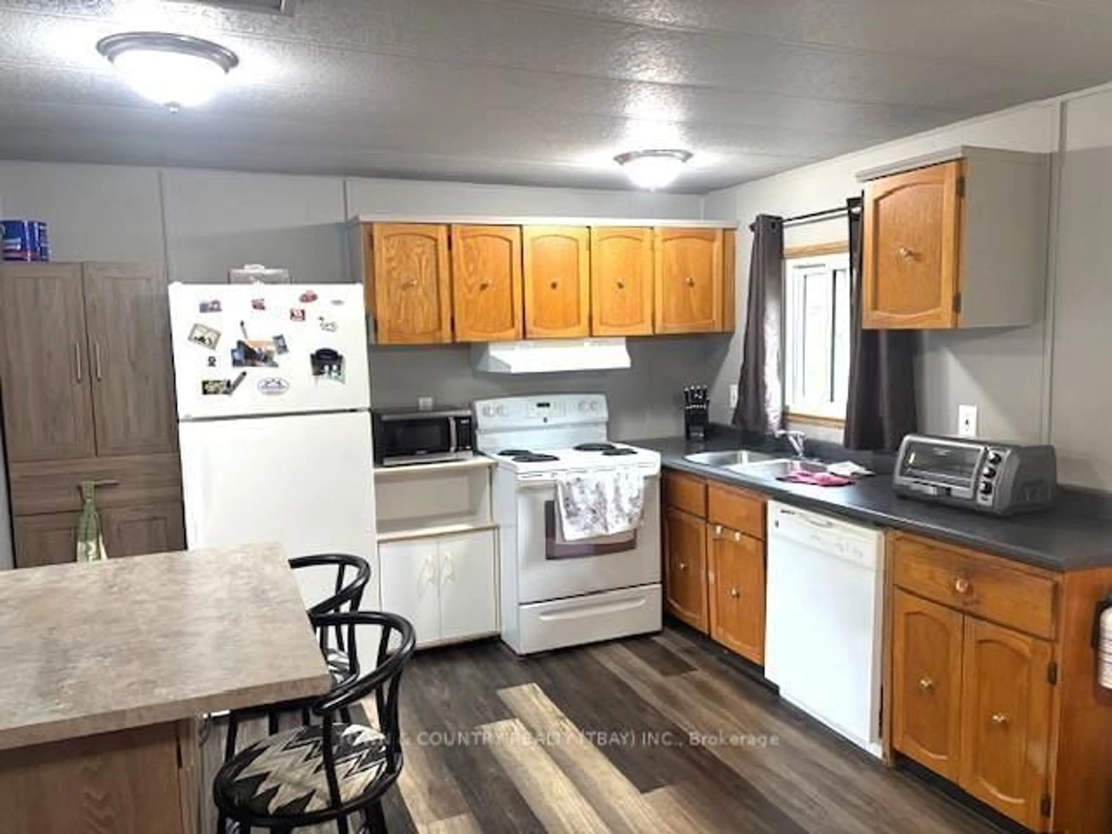 Standard kitchen, unknown for 74 Taylor Drive, Thunder Bay Ontario P7K 1J9