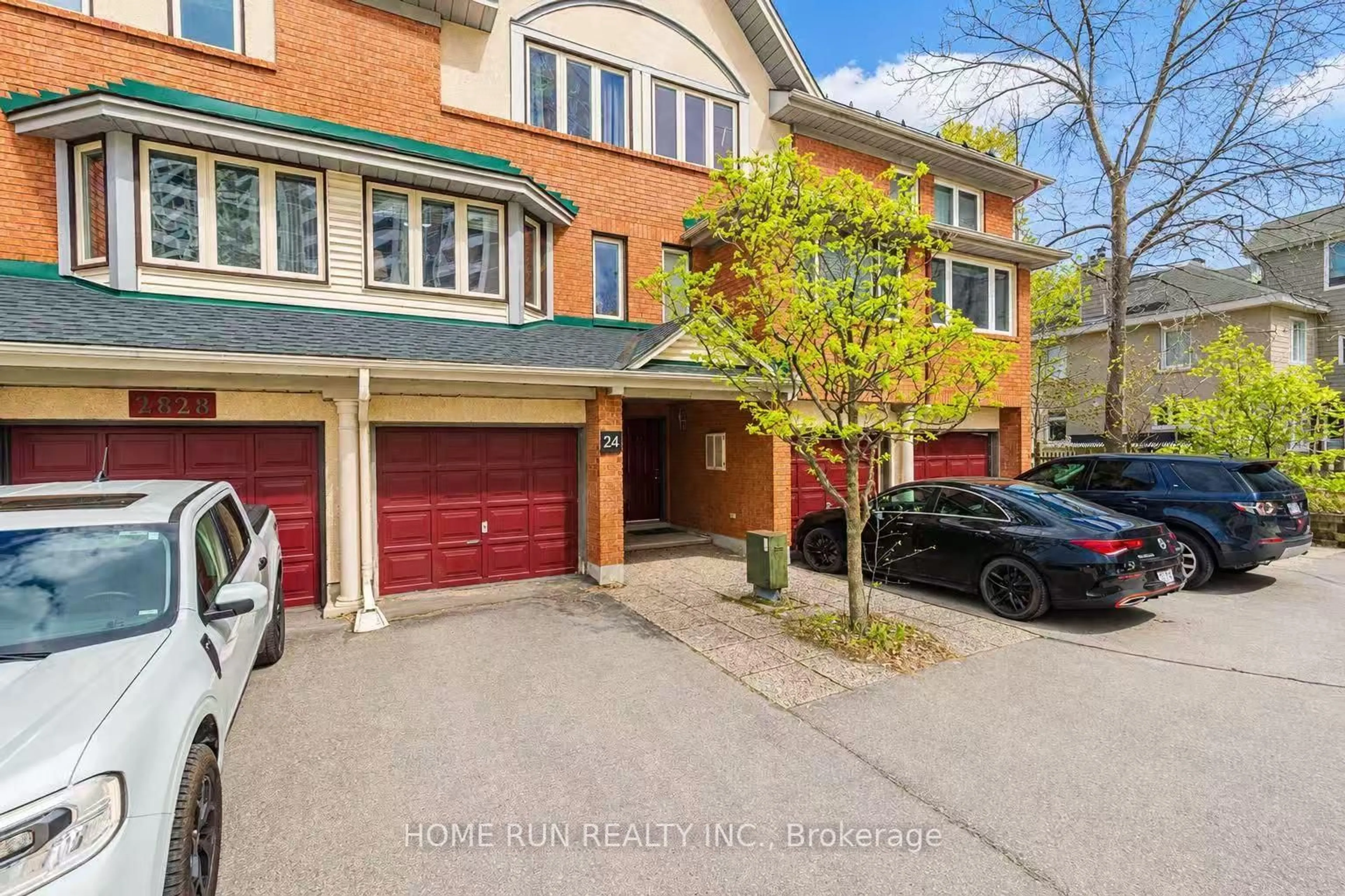 A pic from outside/outdoor area/front of a property/back of a property/a pic from drone, street for 2828 Richmond Rd #24, Ottawa Ontario K2B 8S1