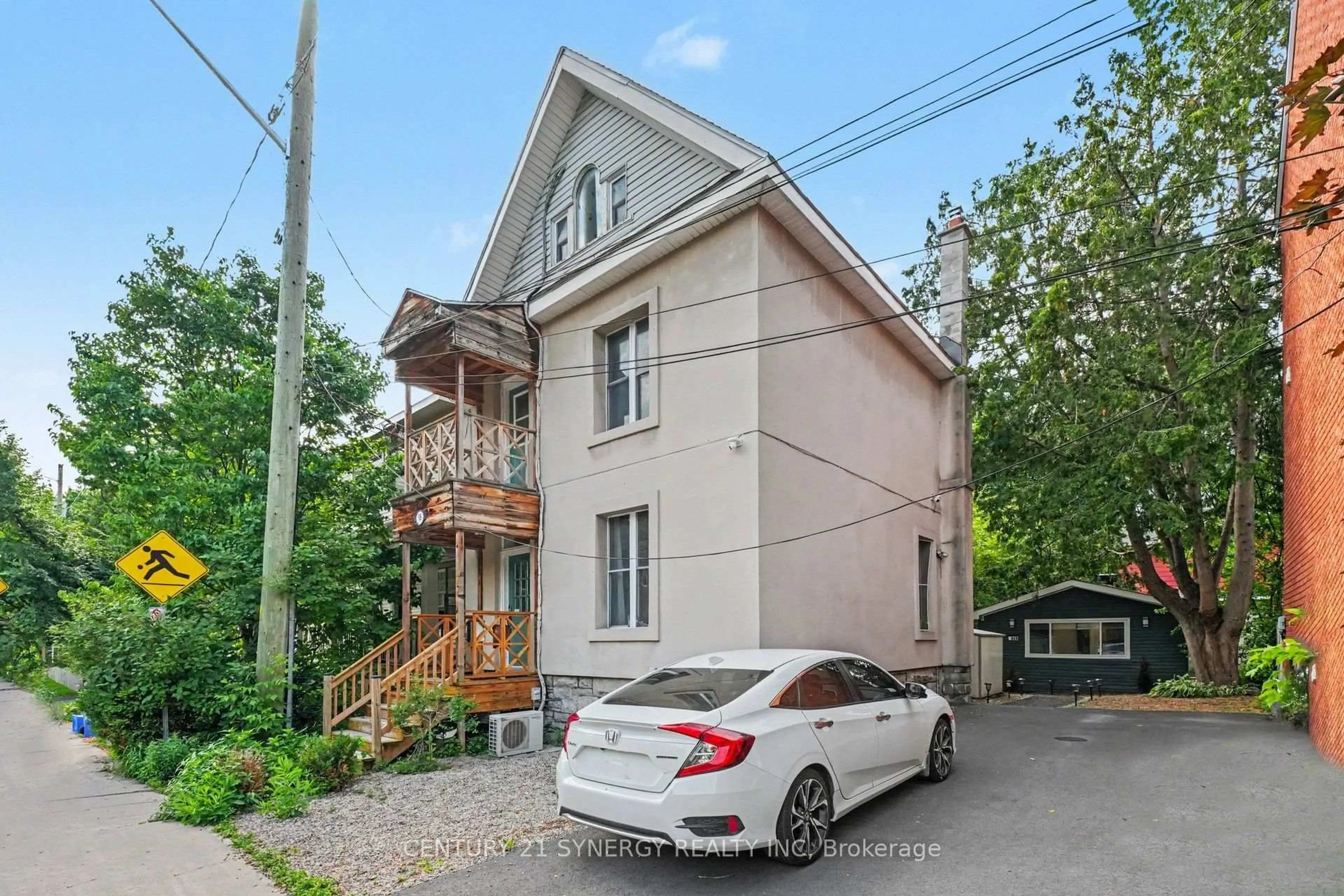 Unknown for 95 Templeton St, Ottawa Ontario K1N 6X4