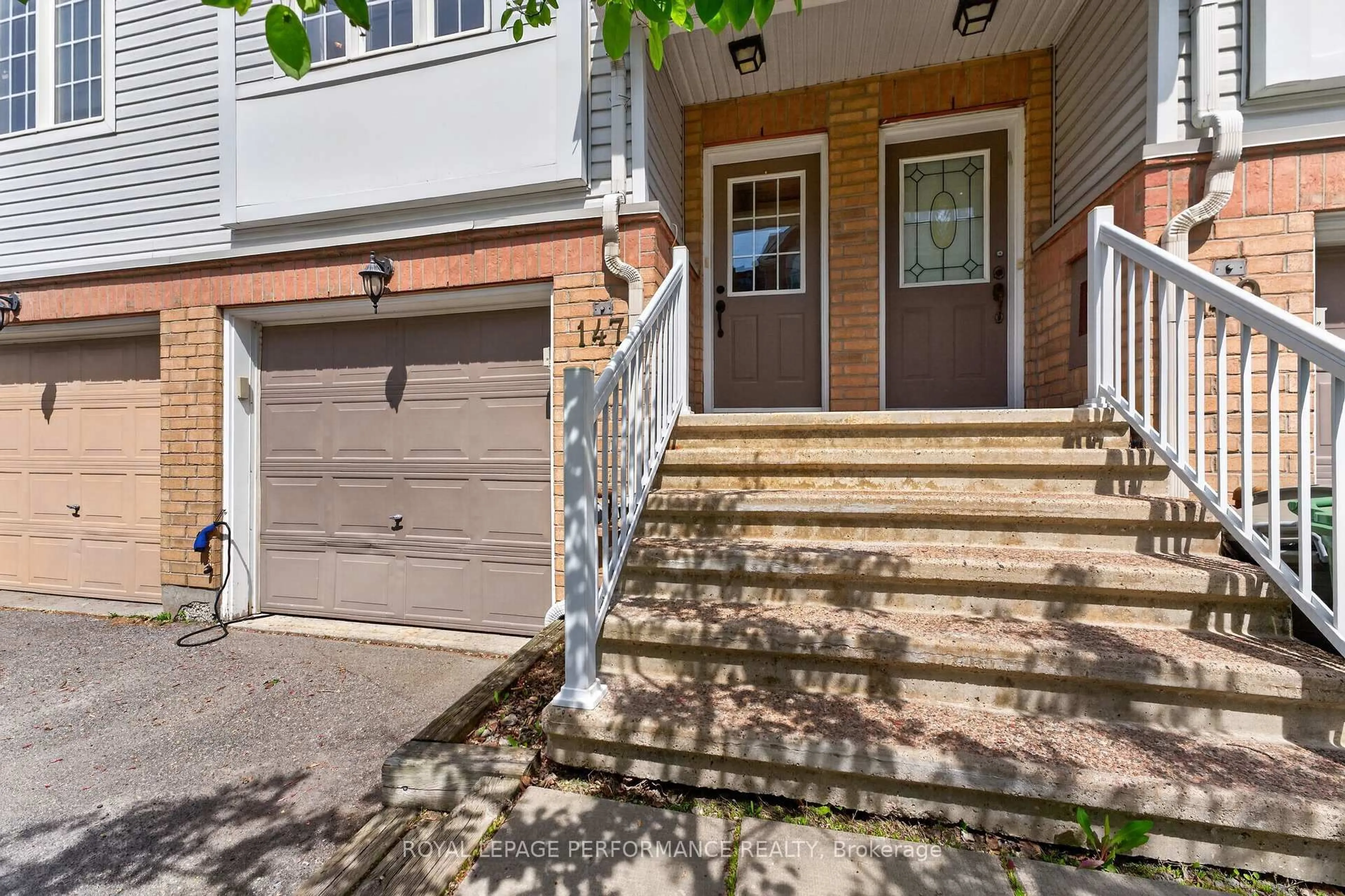 Unknown for 147 Fordham Private, Ottawa Ontario K2C 4G5
