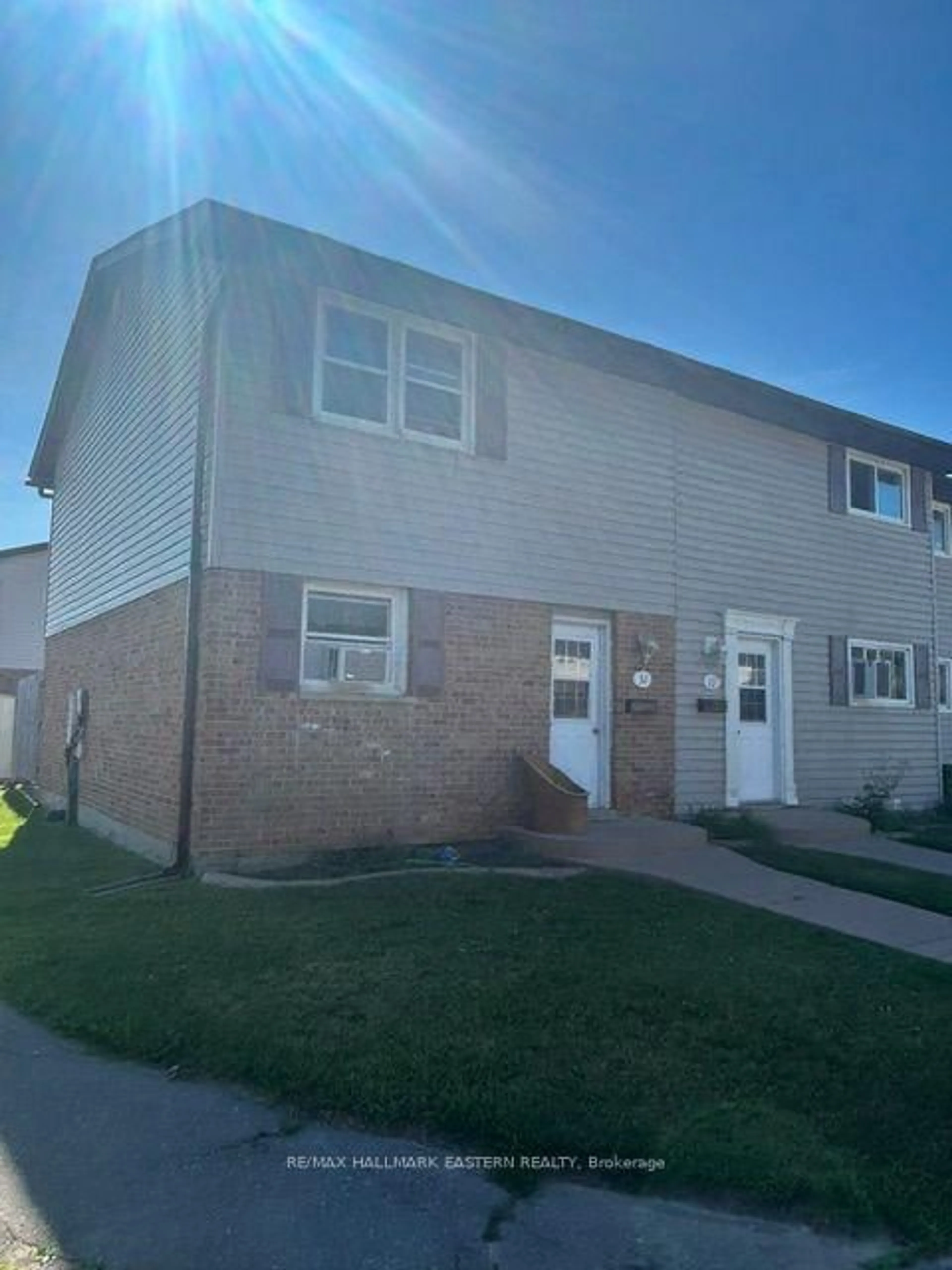 Unknown for 996 Sydenham Rd #32, Peterborough Ontario K9J 7V7