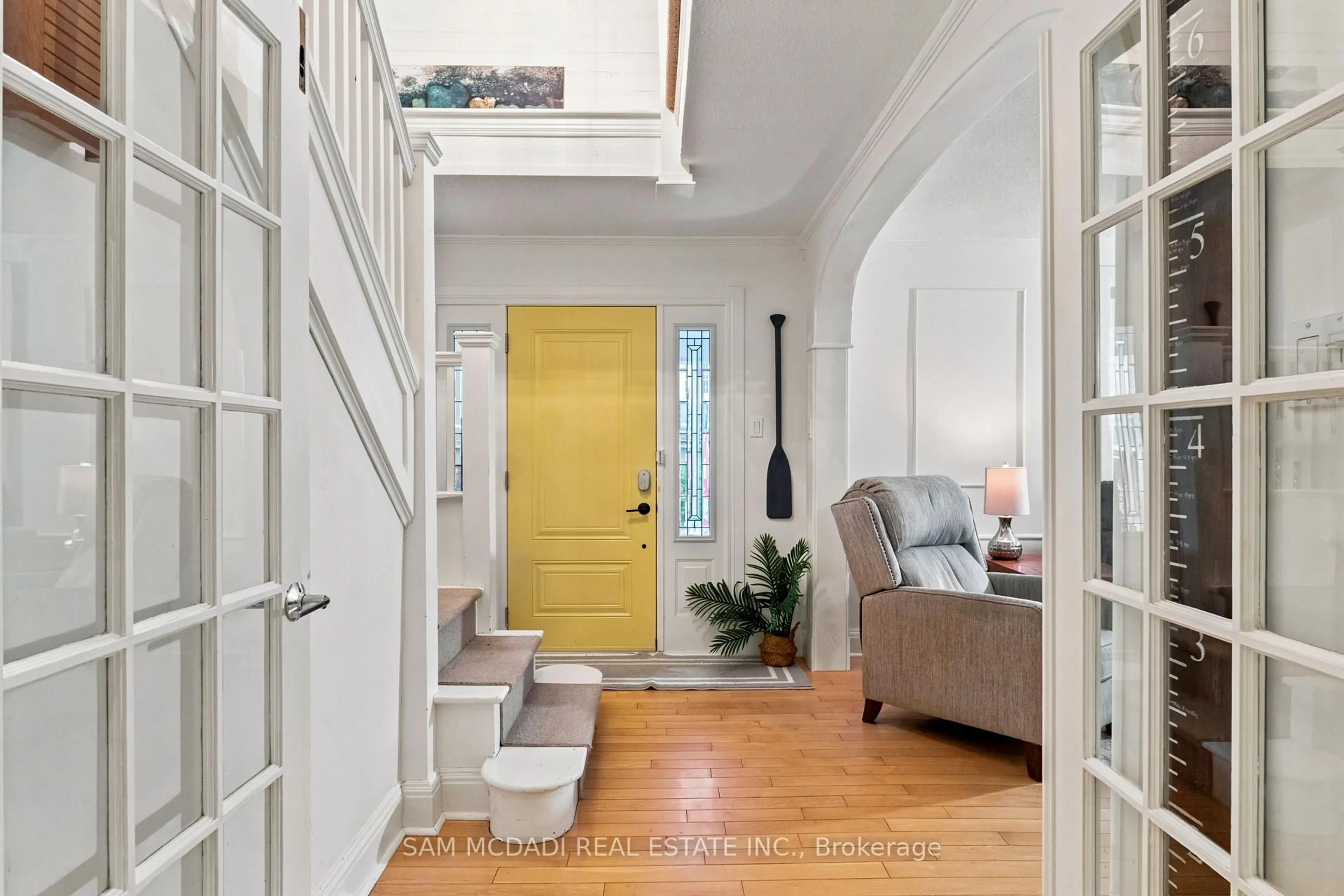 Indoor entryway for 1498 Firelane 2, Port Colborne Ontario L3K 5V3