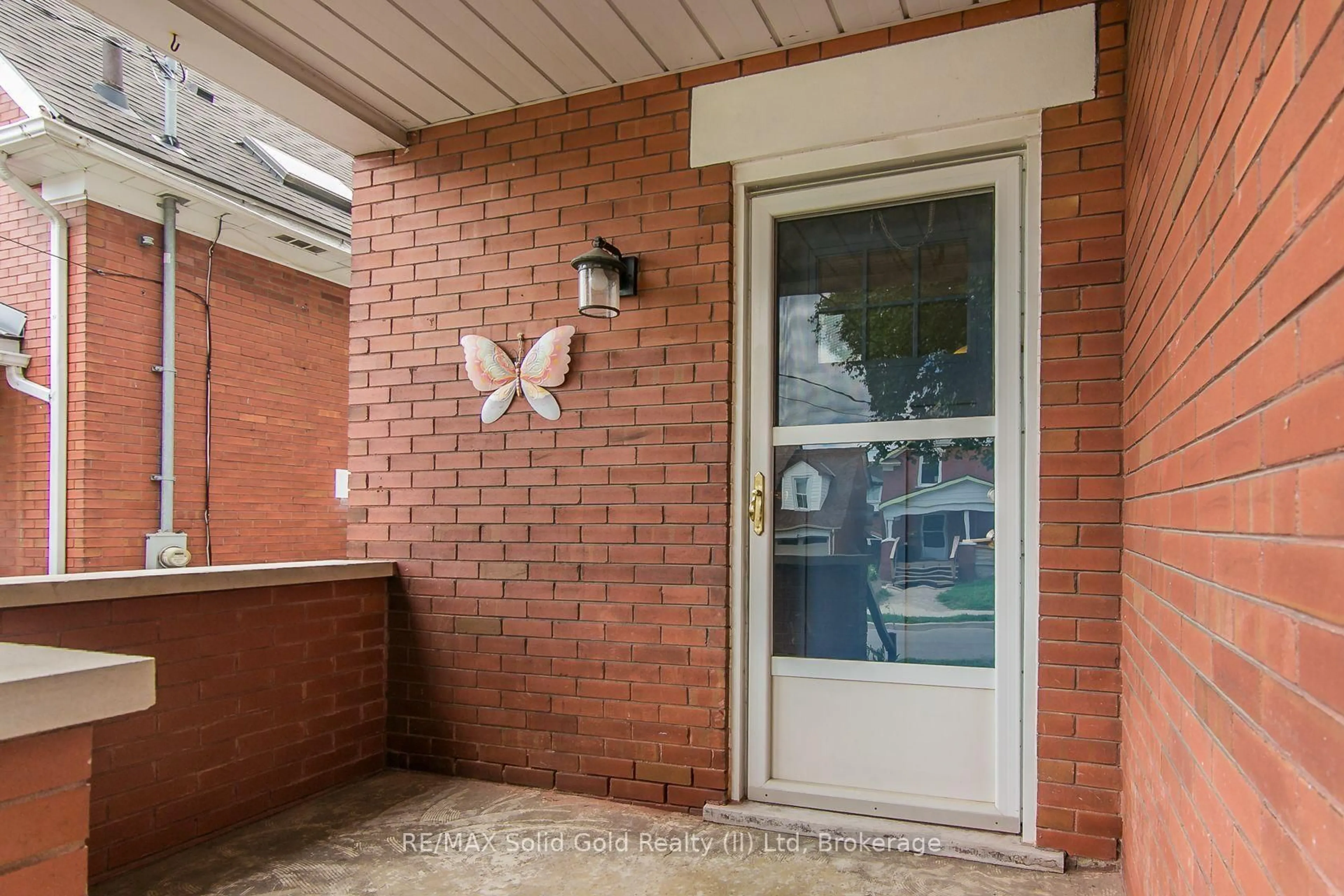 Unknown for 42 Guelph St, Kitchener Ontario N2H 5W8