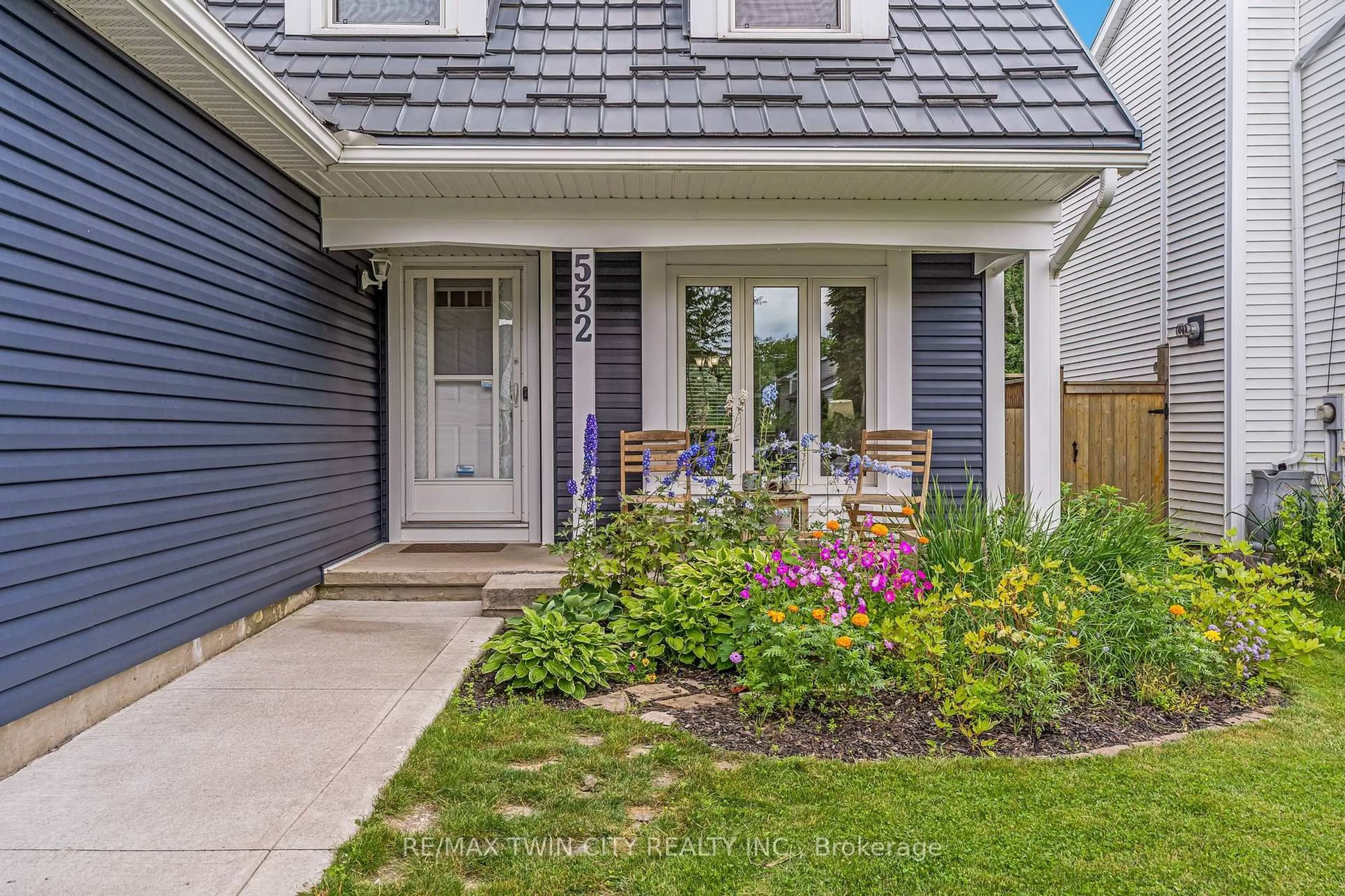 Unknown for 532 Red River Dr, Kitchener Ontario N2T 2B7