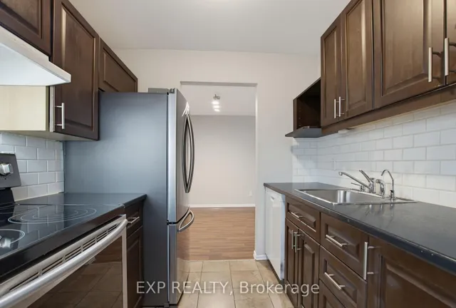144 Conway Dr #106, London South 5