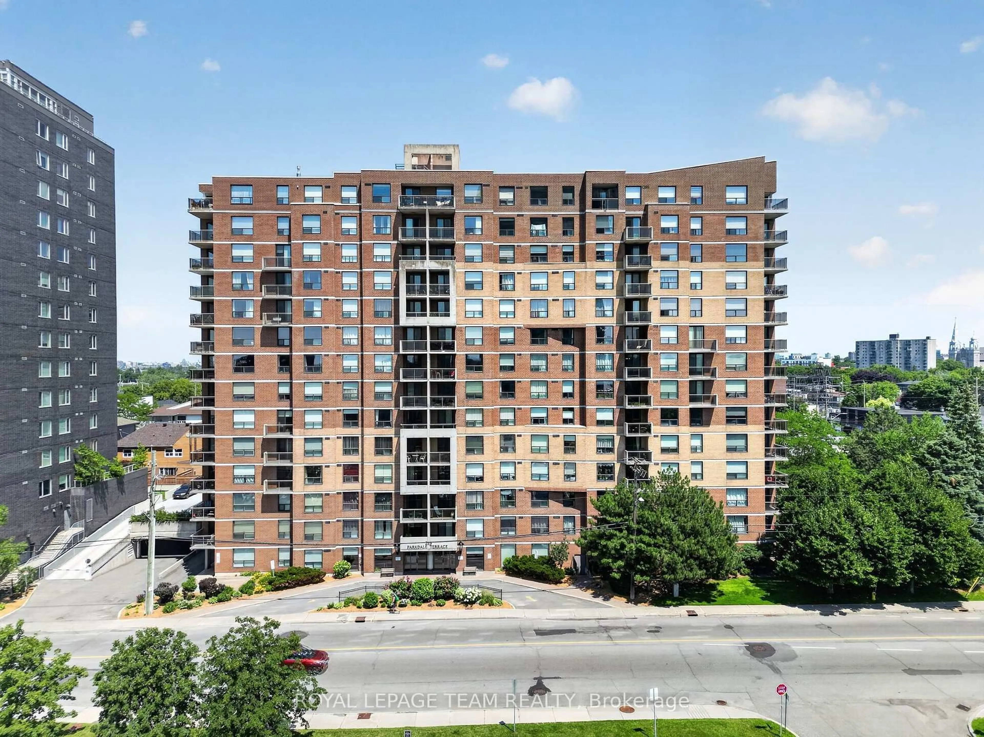 A pic from outside/outdoor area/front of a property/back of a property/a pic from drone, city buildings view from balcony for 215 Parkdale Ave #601, Ottawa Ontario K1Y 4T8