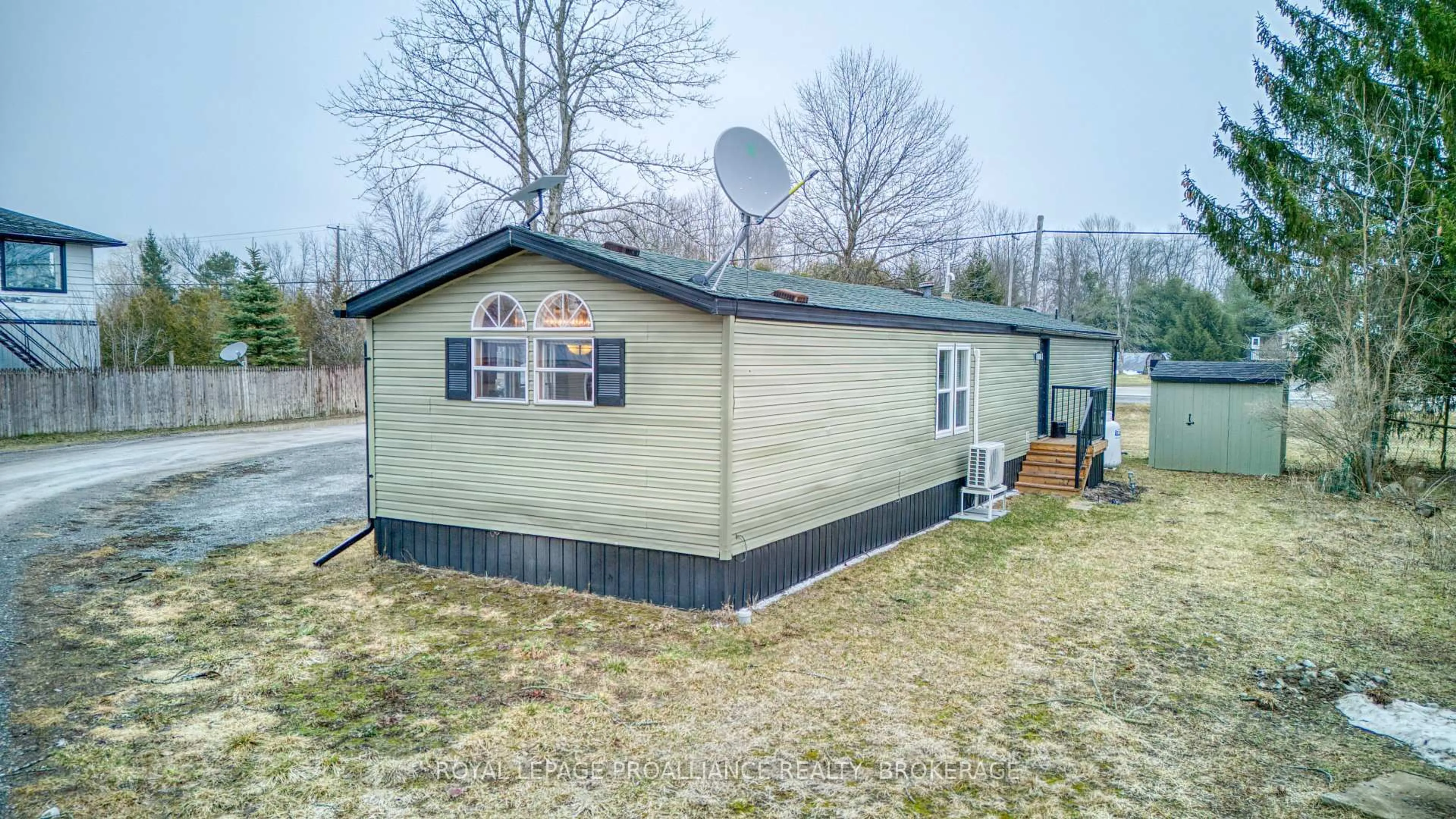 Shed for 1 Taylor St, Rideau Lakes Ontario K0G 1E0