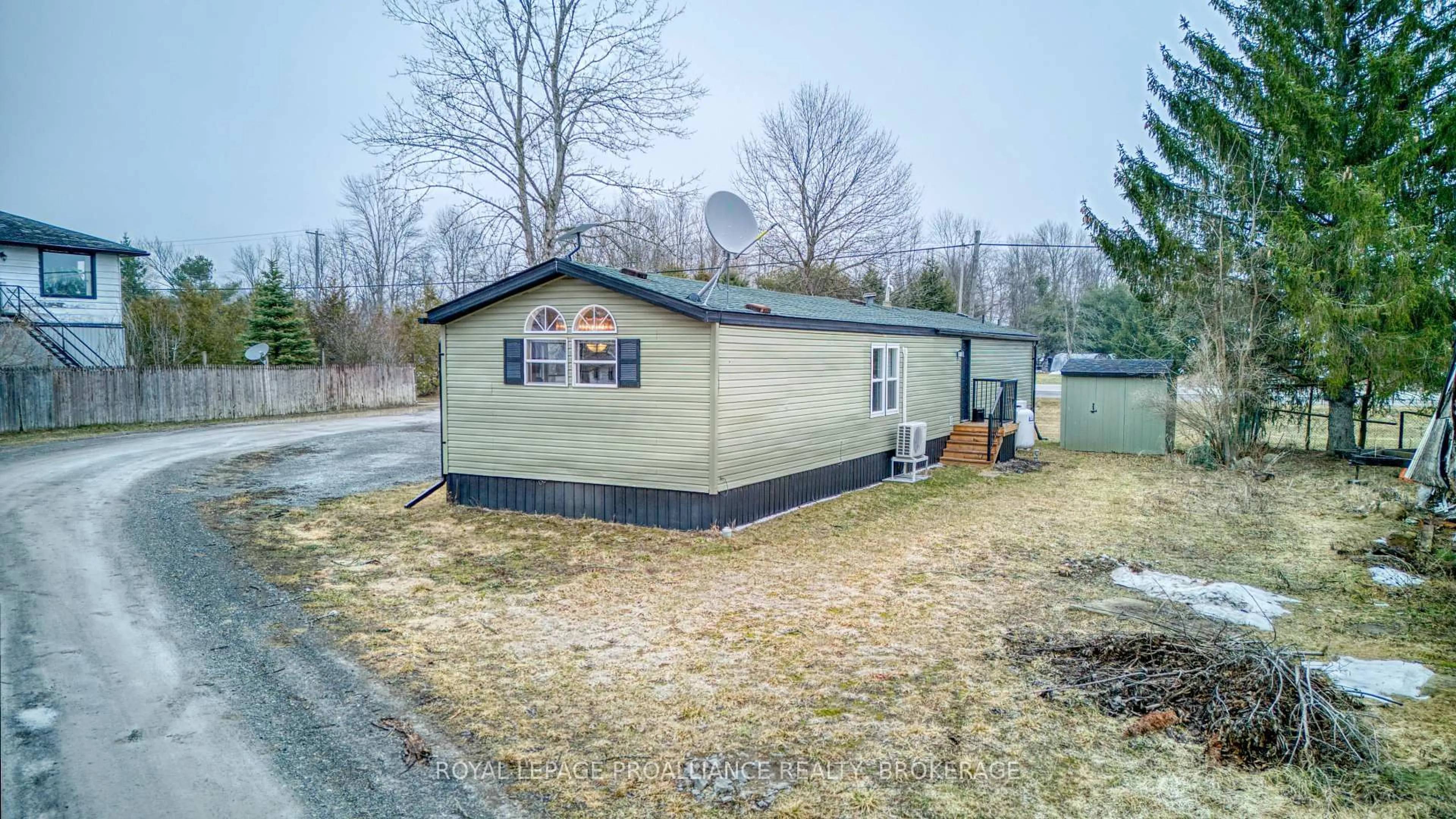 Shed for 1 Taylor St, Rideau Lakes Ontario K0G 1E0