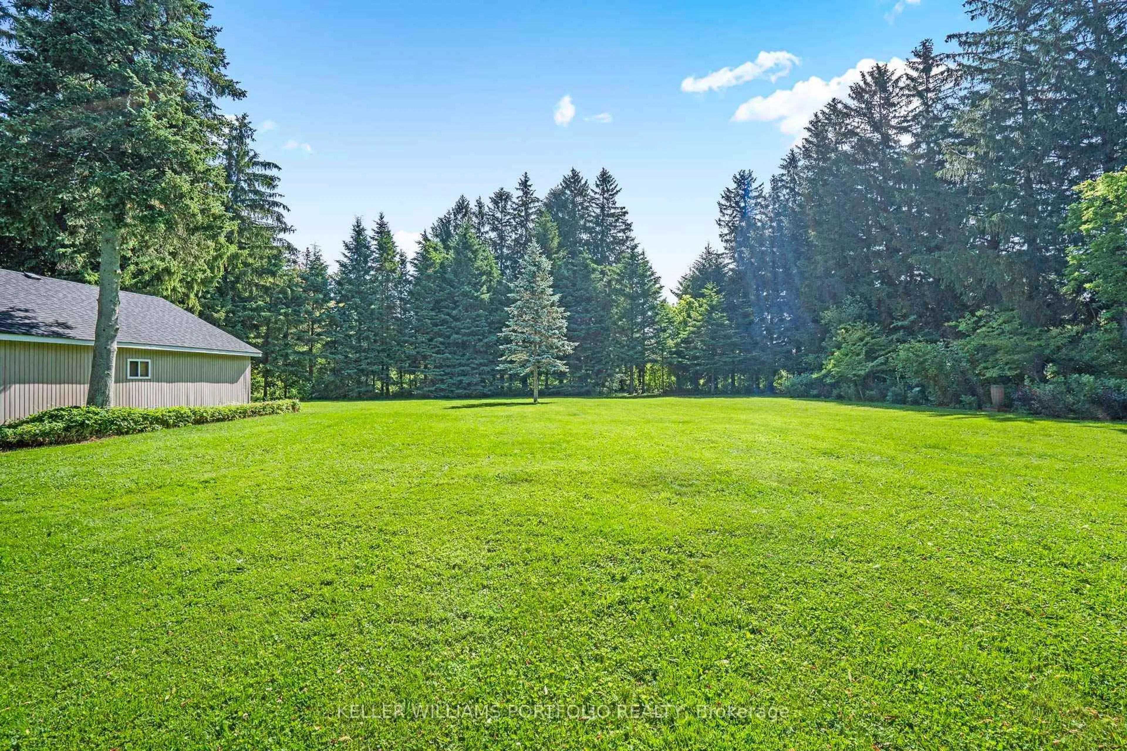 Patio, forest/trees view for 254588 Ninth Line, Amaranth Ontario L0N 1G0