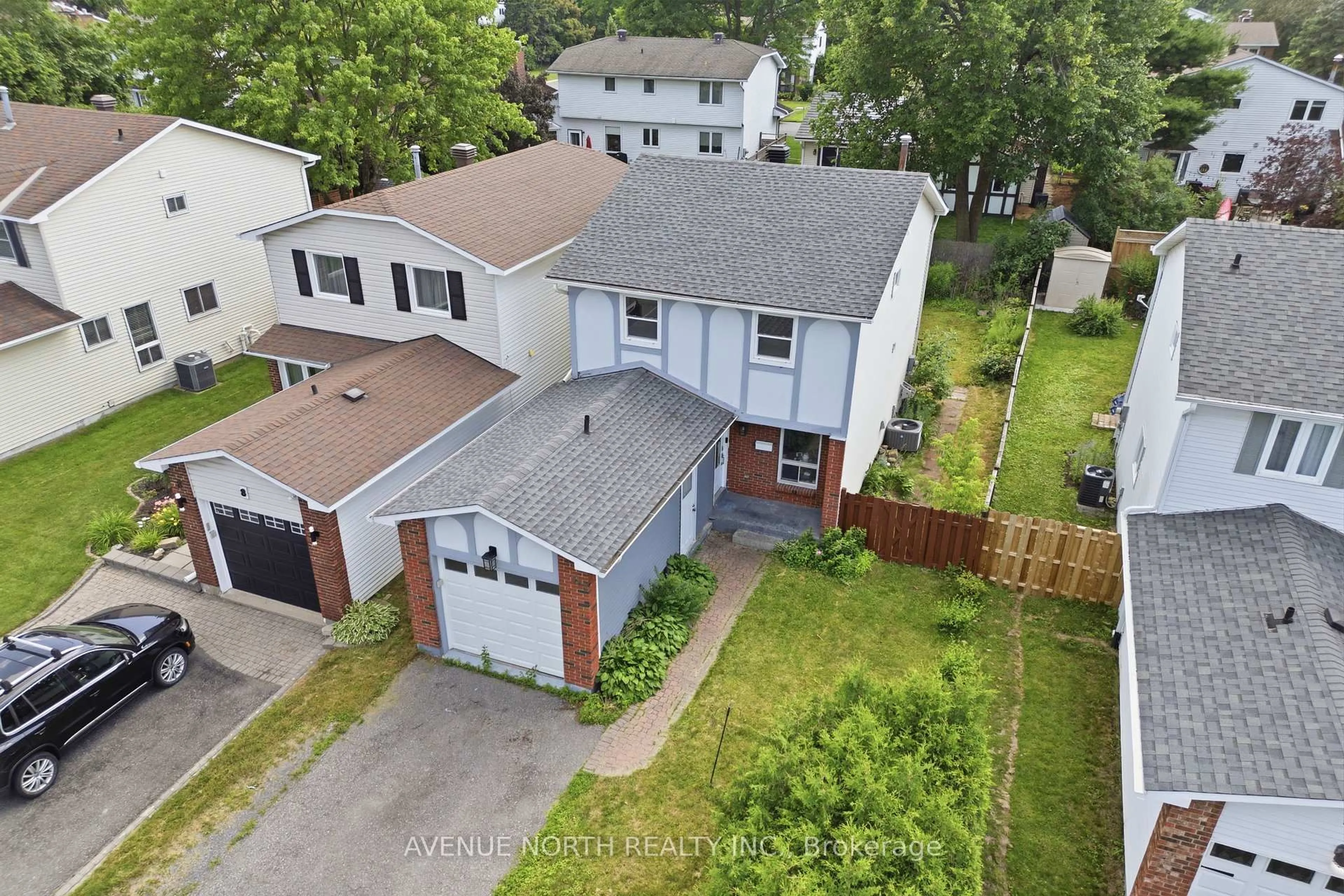A pic from outside/outdoor area/front of a property/back of a property/a pic from drone, street for 6 WOLFGANG Dr, Nepean Ontario K2J 1T1