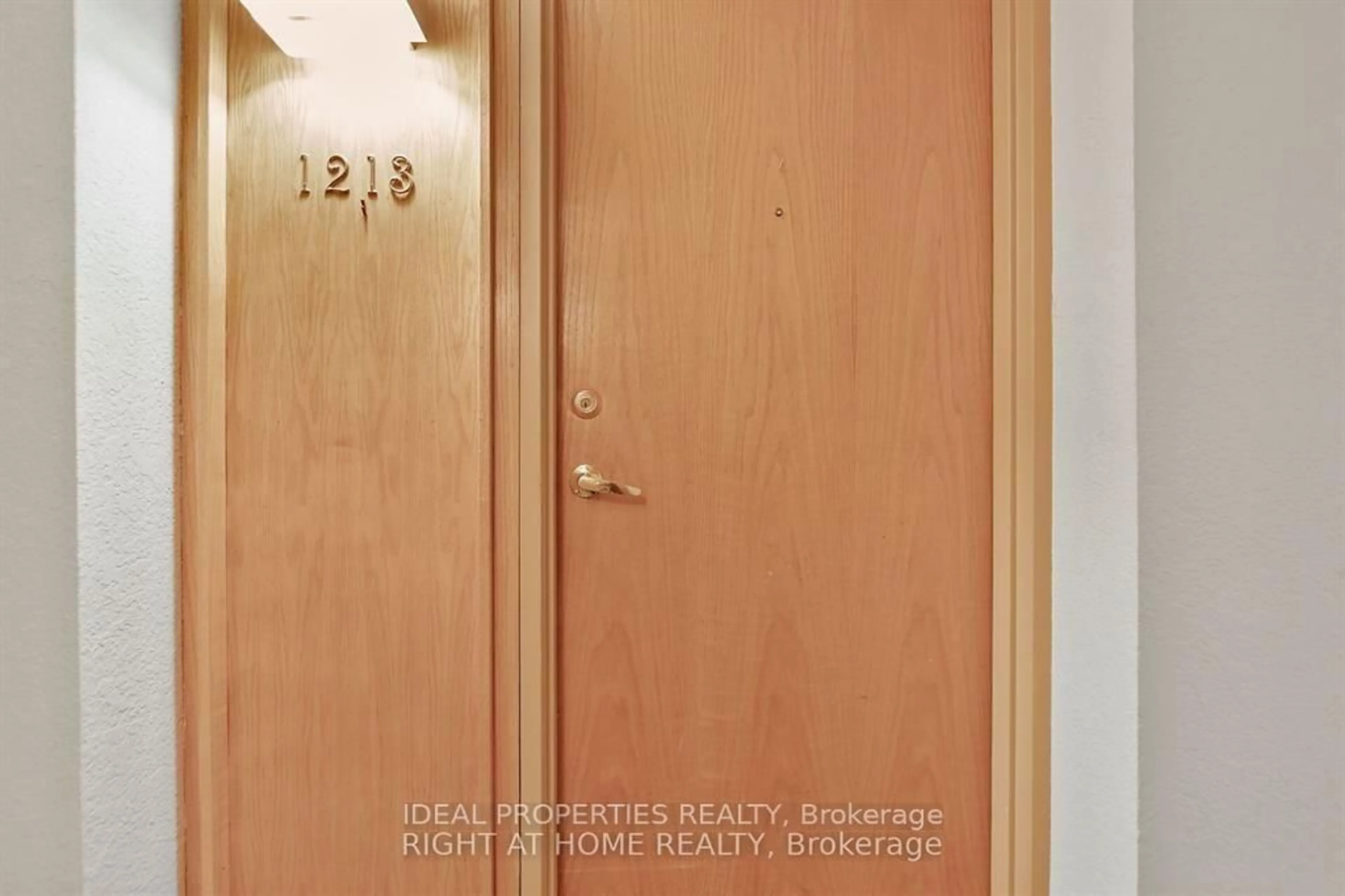 Unknown for 2871 Richmond Rd #1213, Ottawa Ontario K2B 8M5