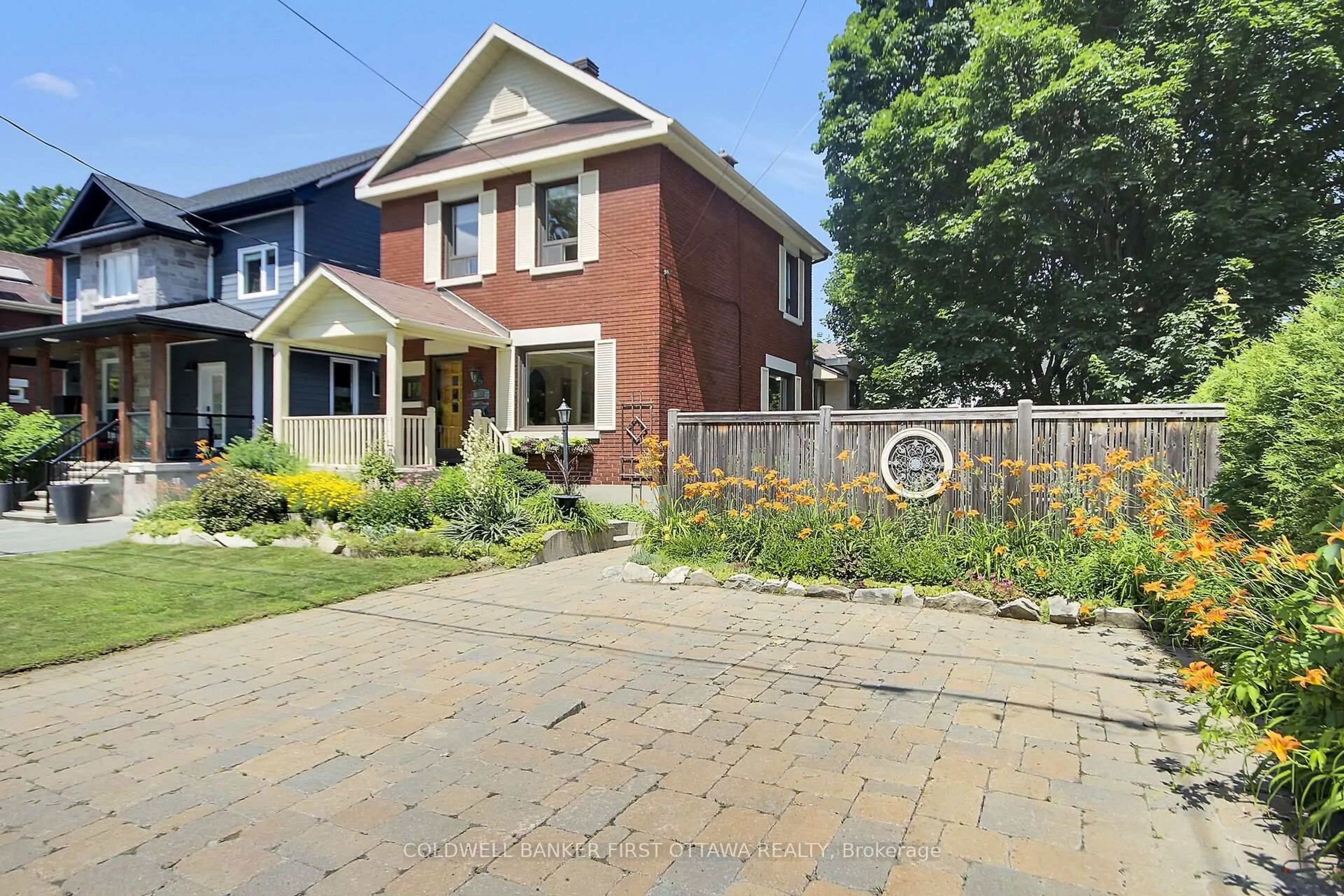 Home with brick exterior material, street for 167 Faraday St, Ottawa Ontario K1Y 3M5