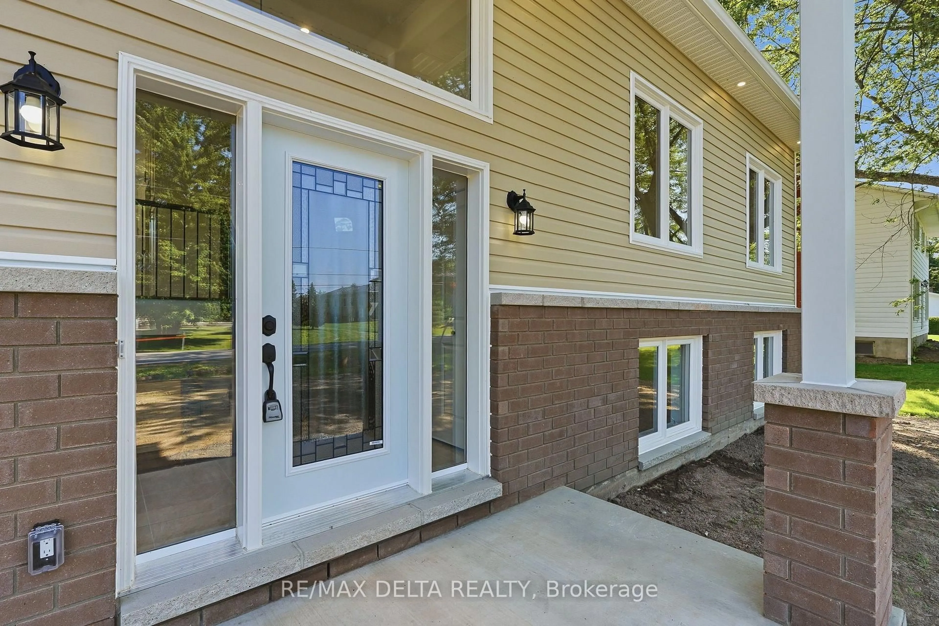 Unknown for 1025 Quigley Hill Rd, Orleans Ontario K4C 1H2