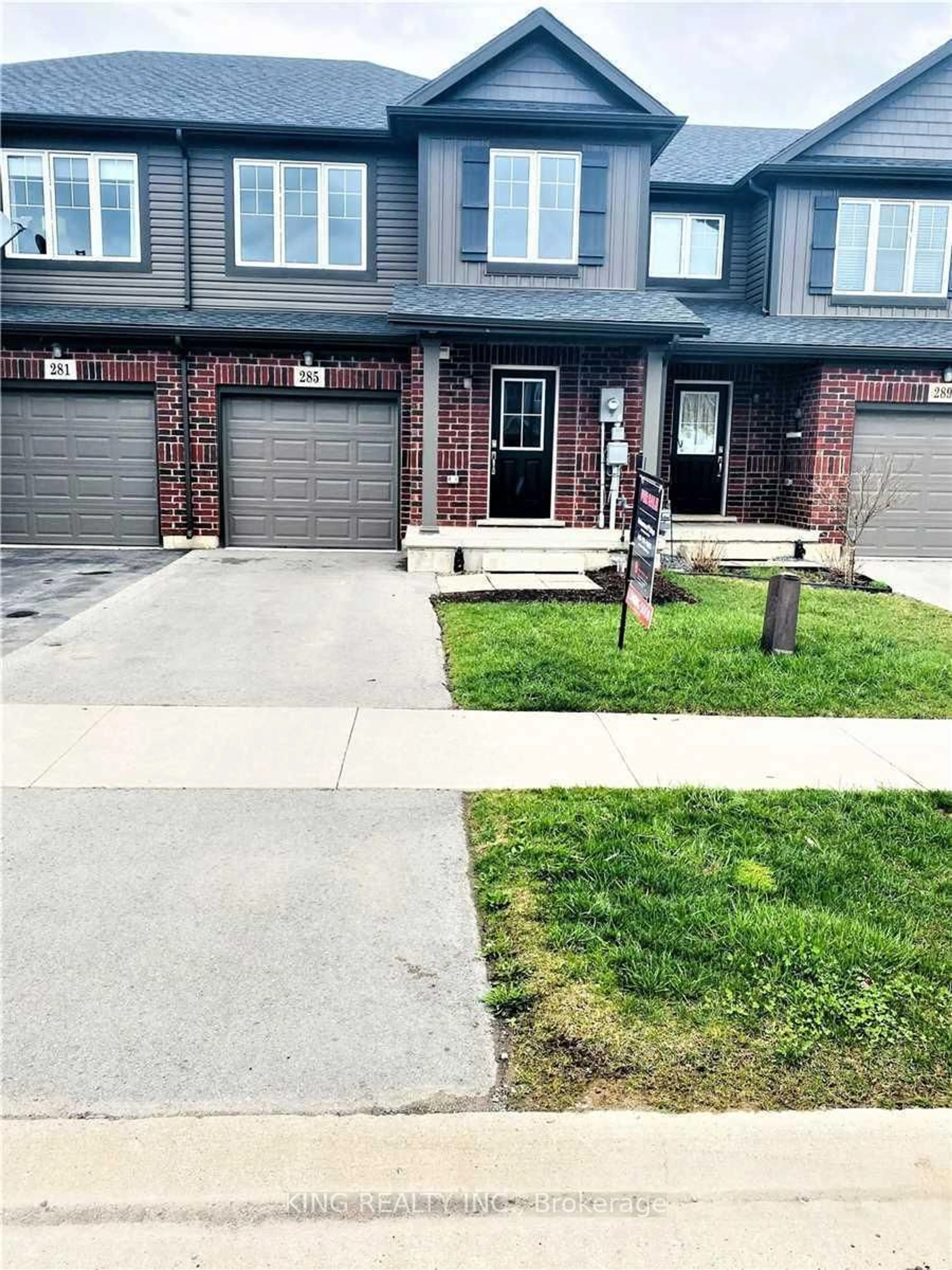 Unknown for 285 Silverwood Ave, Welland Ontario L3C 0B7