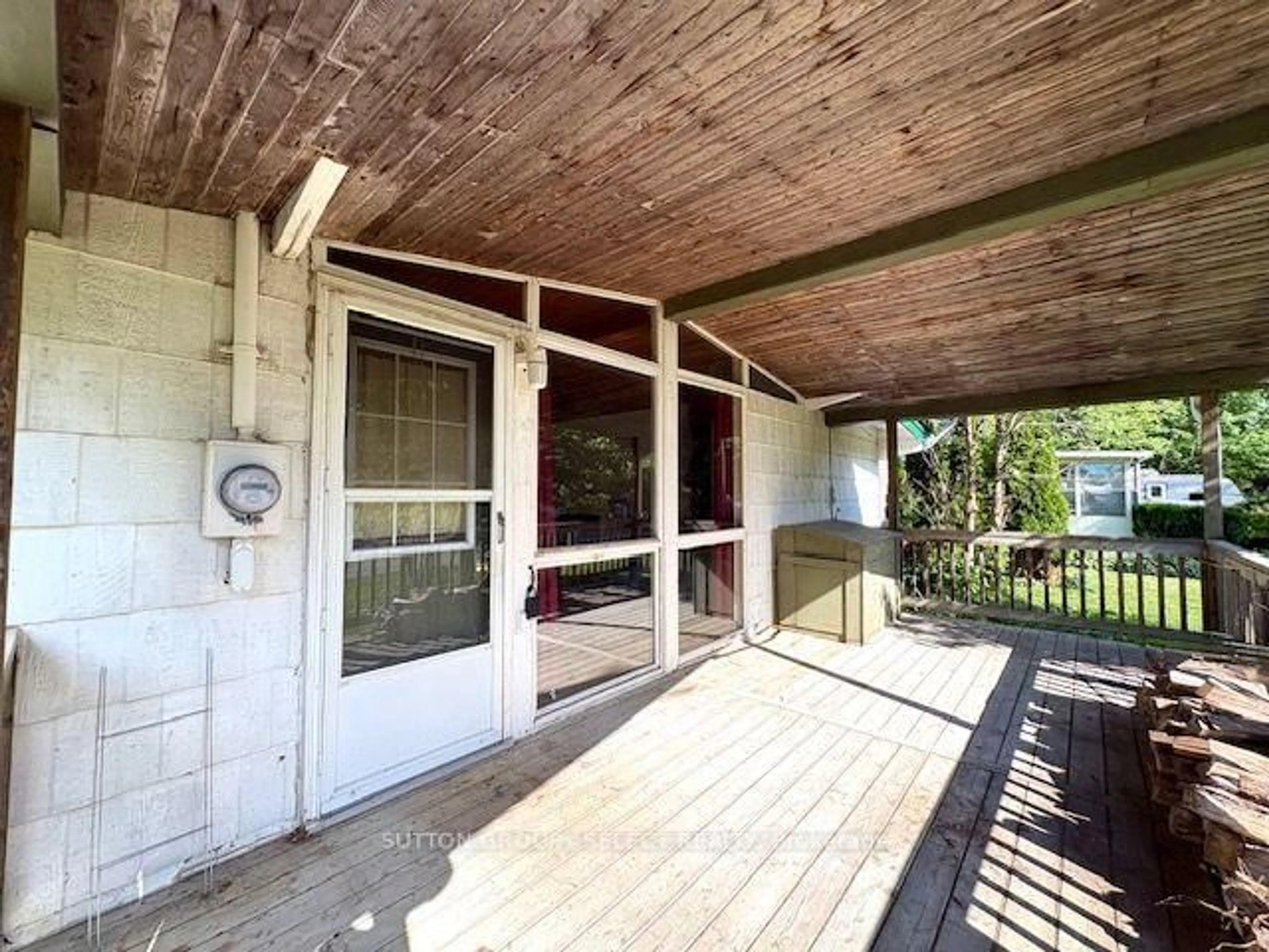 Unknown for 21060 Riverview Dr, Thames Centre Ontario N0M 2P0