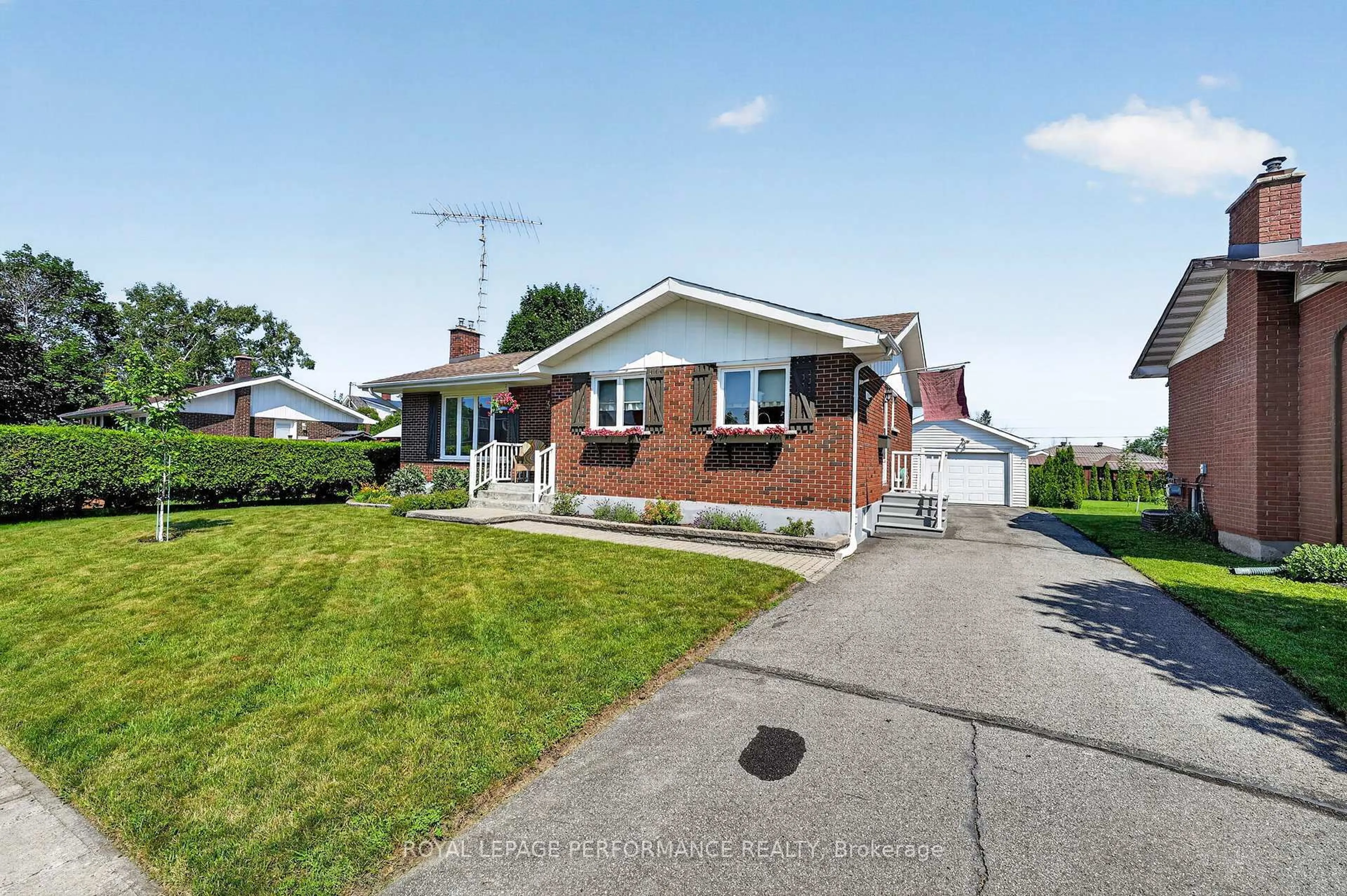 Unknown for 32 Frost Ave, South Stormont Ontario K0C 1P0