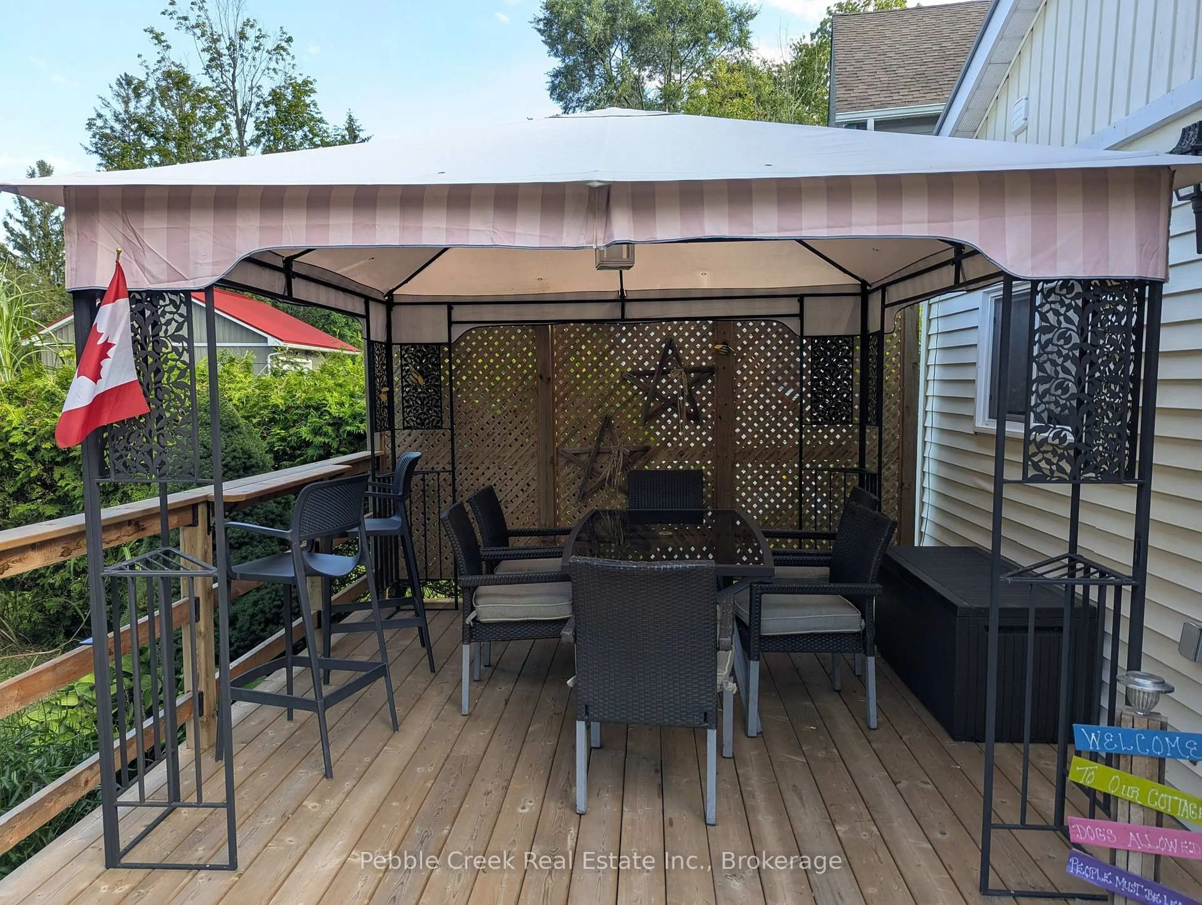 Patio, street for 6 Park Rd, Central Huron Ontario N7A 3X8