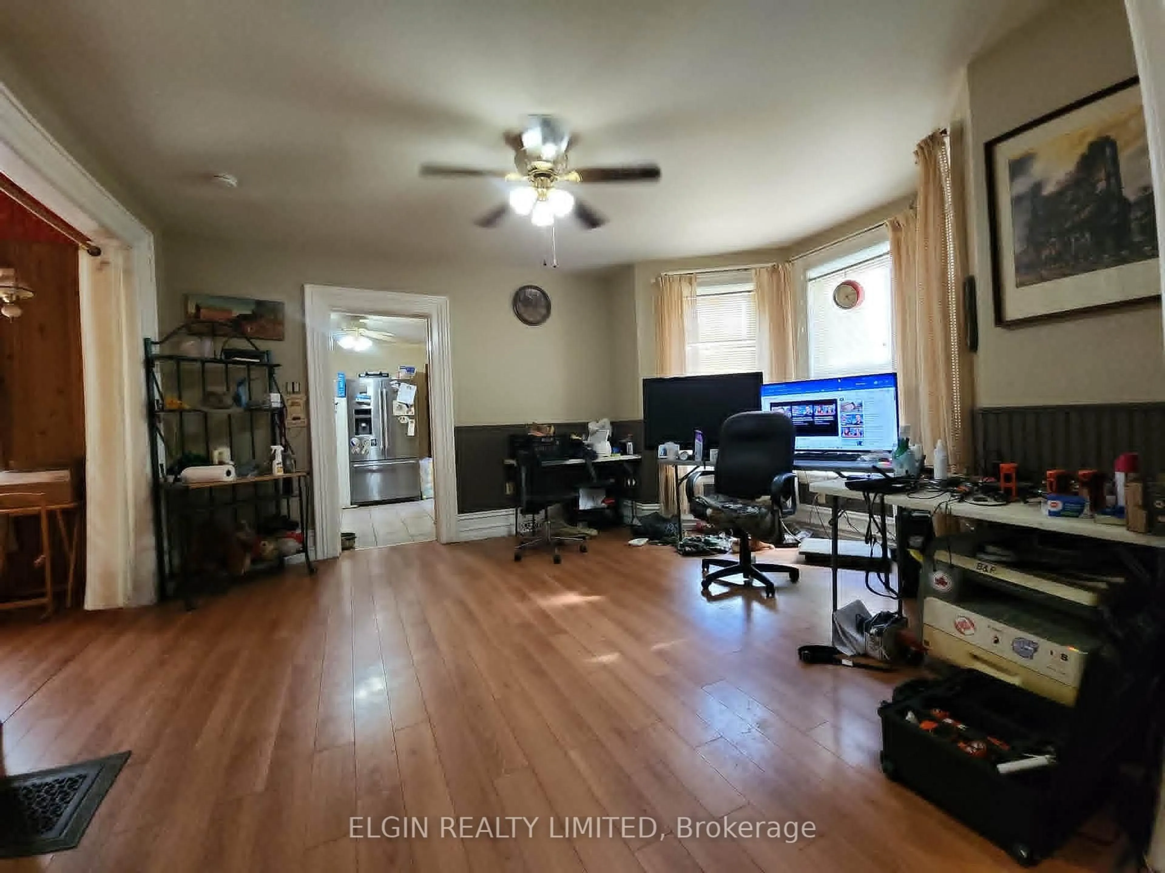 A pic of a room for 107 Gladstone Ave, St. Thomas Ontario N5R 2L9