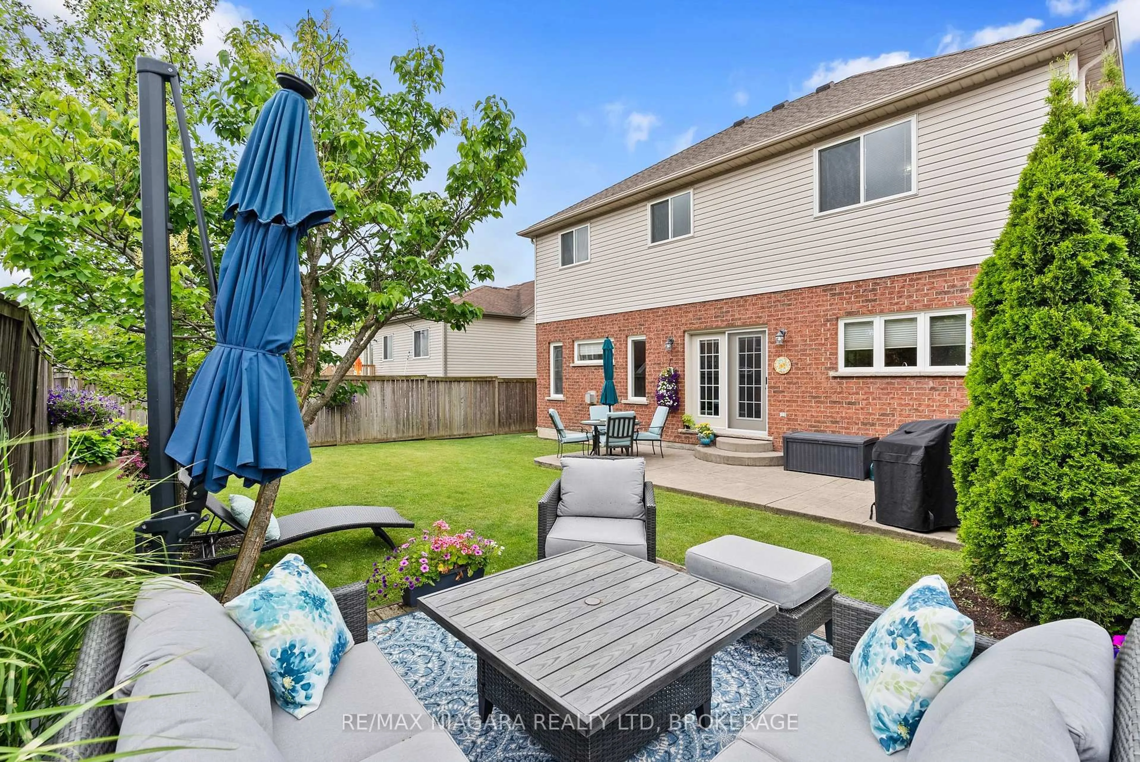 Patio, street for 282 Winterberry Blvd, Thorold Ontario L2V 5E5