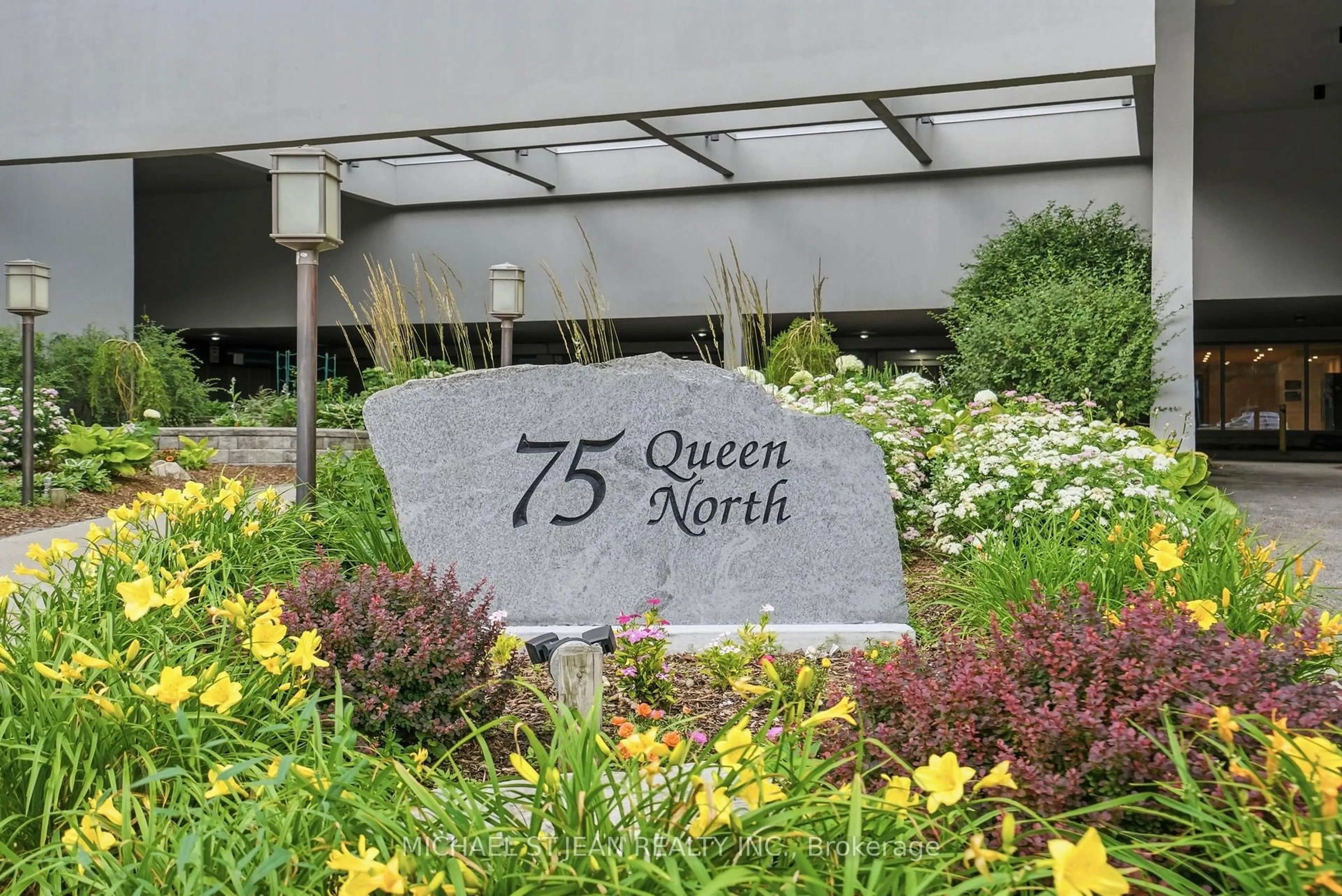 Unknown for 75 Queen St #1702, Hamilton Ontario L8R 3J3