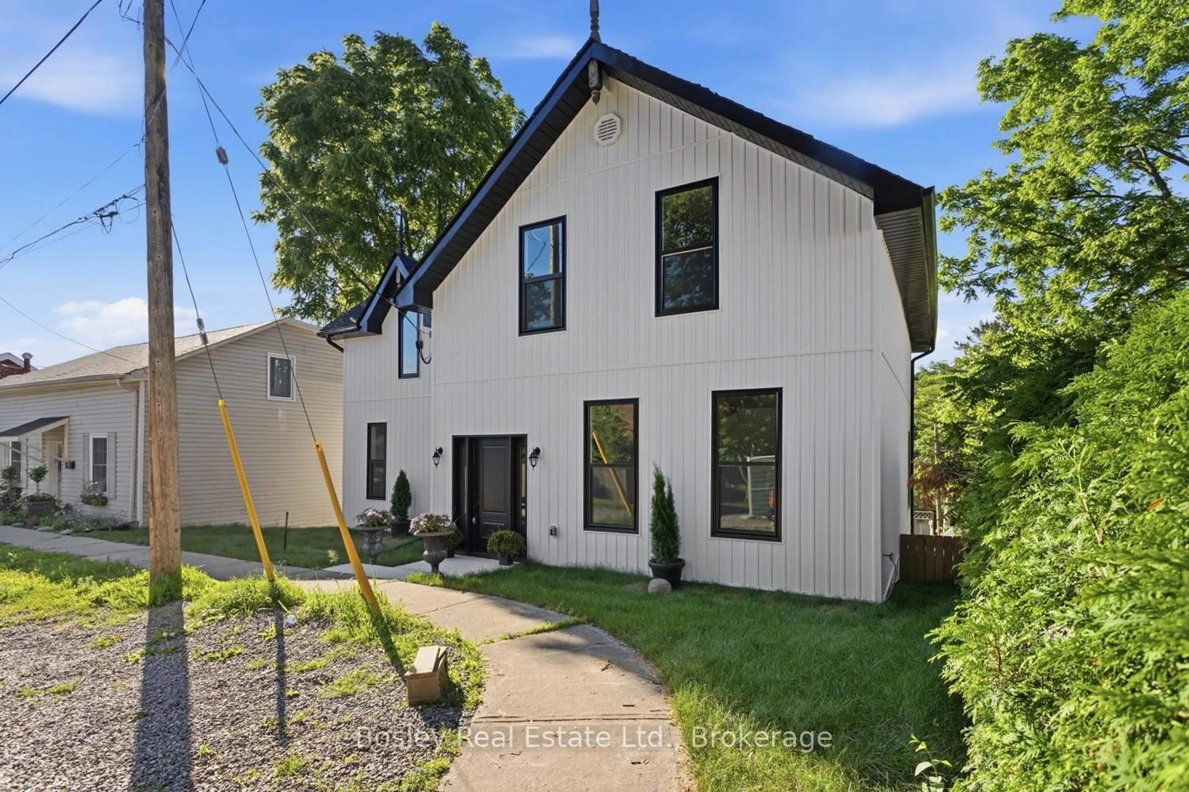 Home with brick exterior material, street for 40 Charles St, Port Hope Ontario L1A 1S4